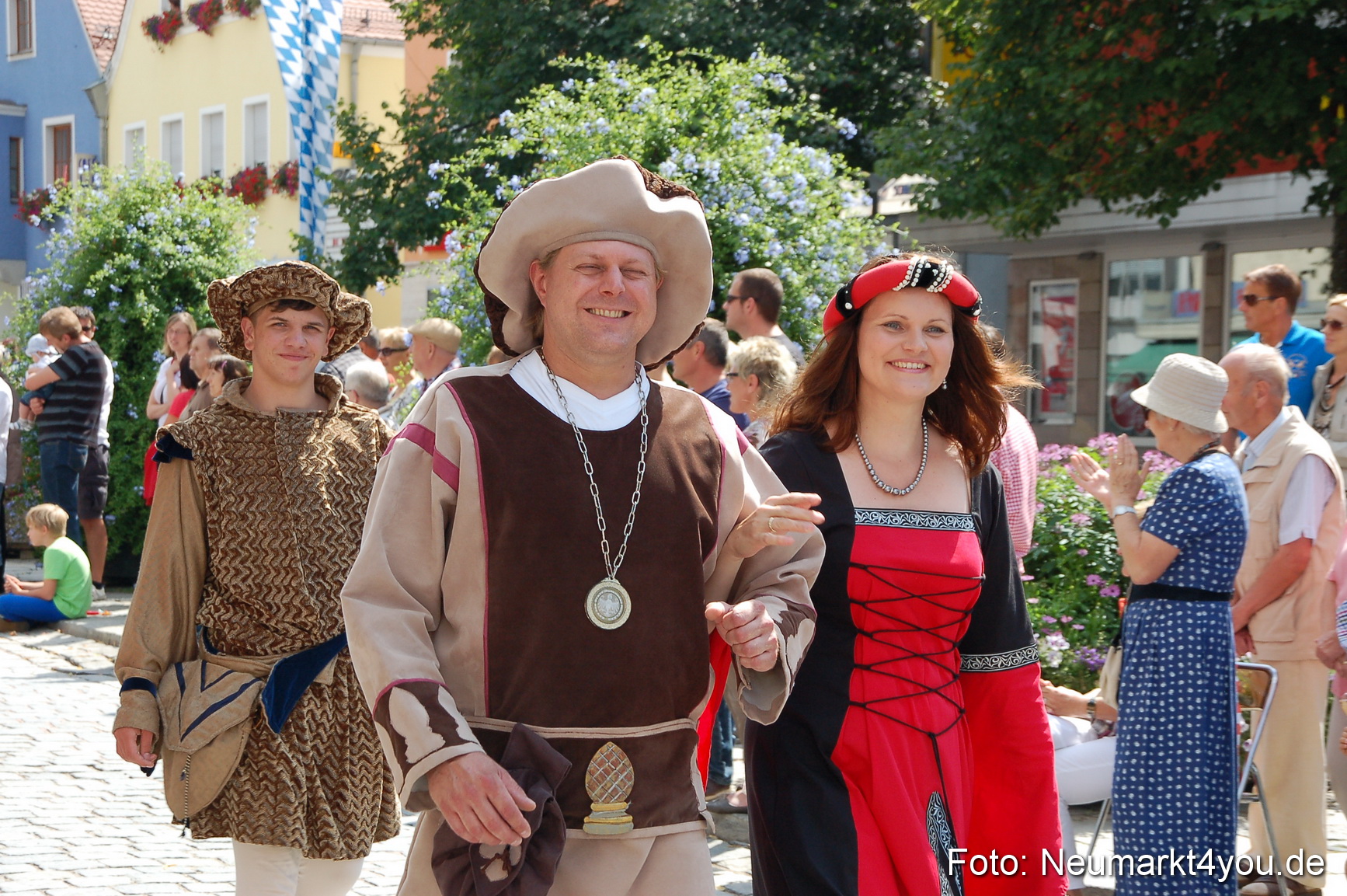 Volksfestzug Neumarkt 110813 0261