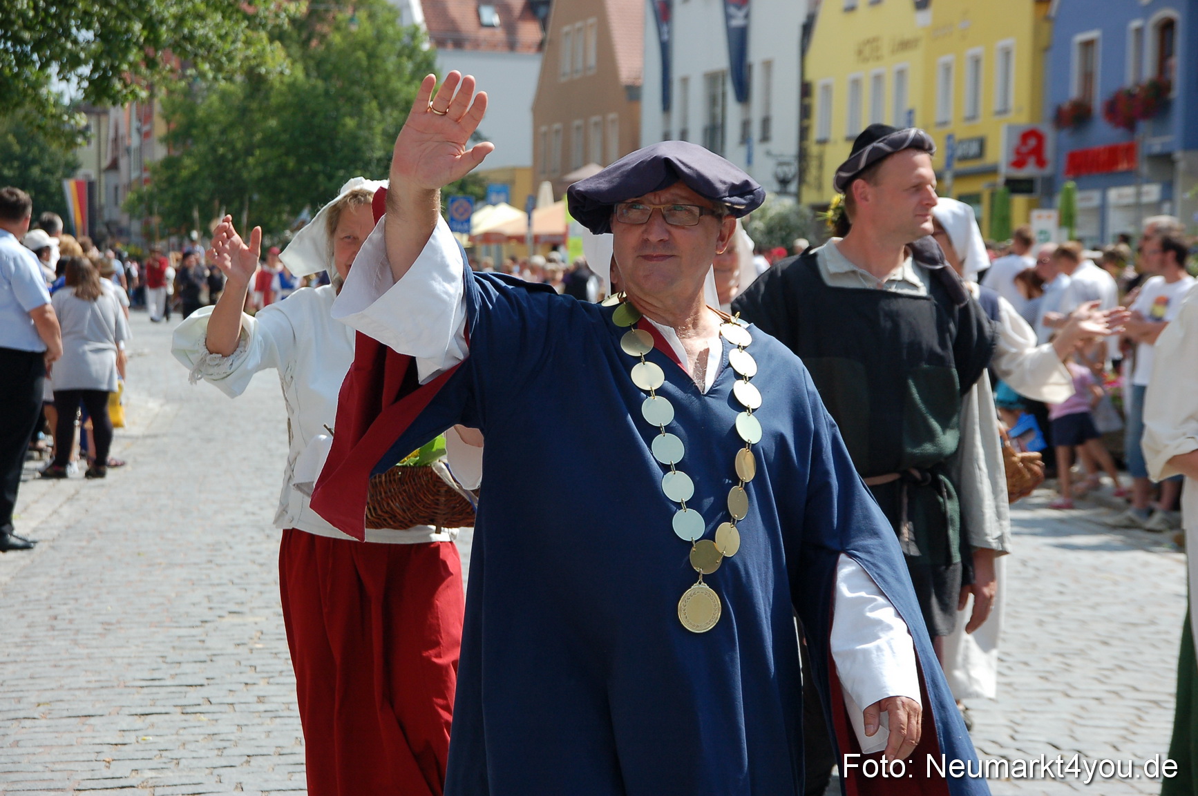 Volksfestzug Neumarkt 110813 0262