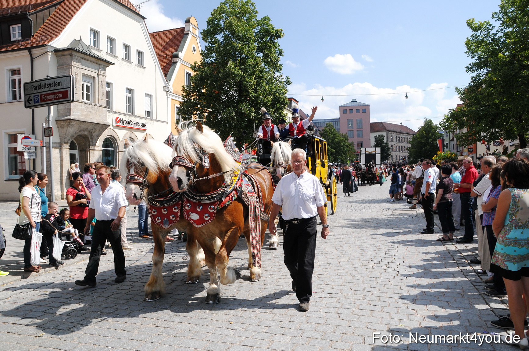 Volksfestzug Neumarkt 110813 0263