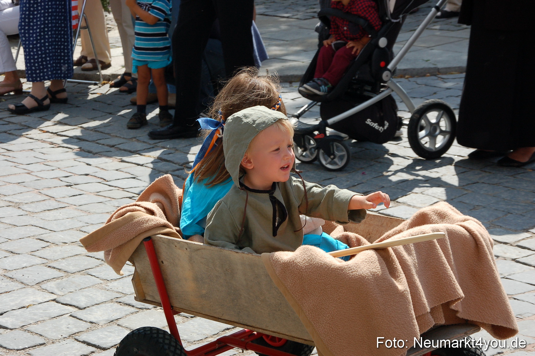 Volksfestzug Neumarkt 110813 0267