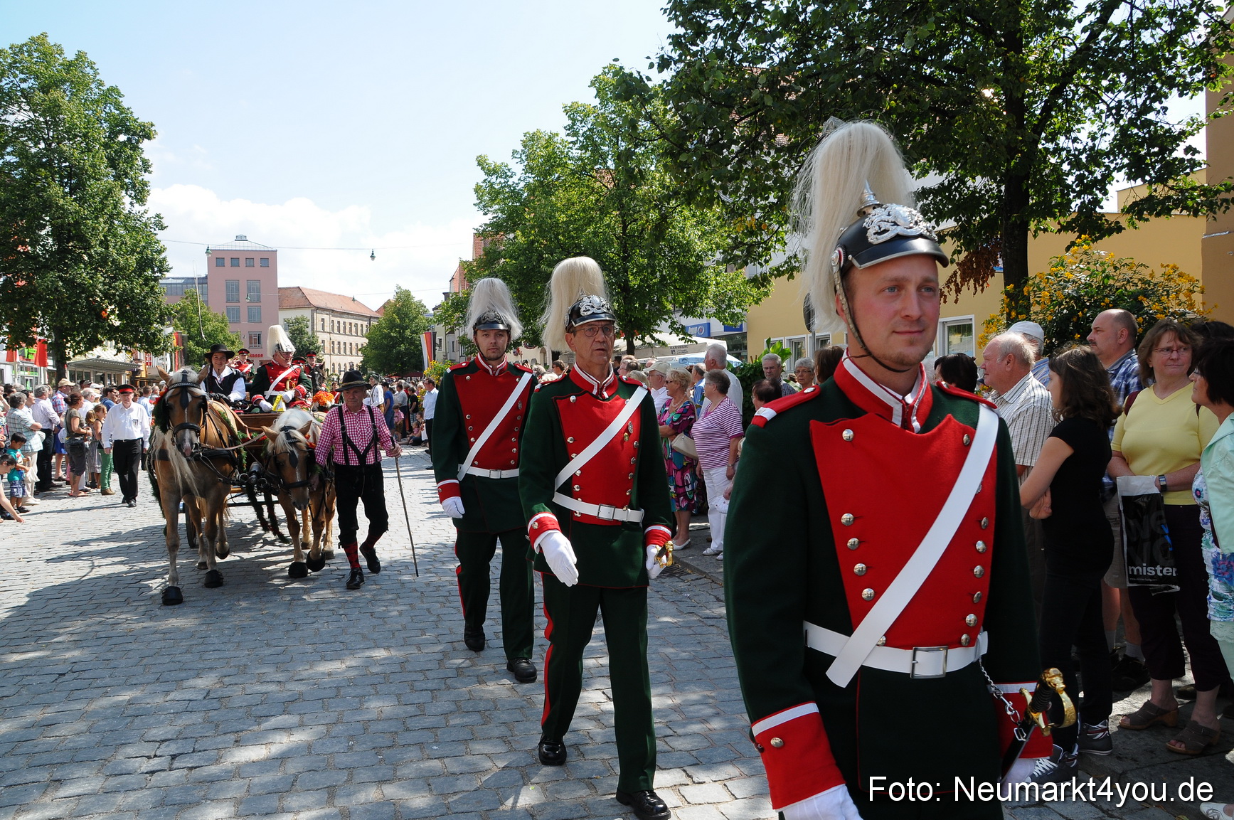 Volksfestzug Neumarkt 110813 0286