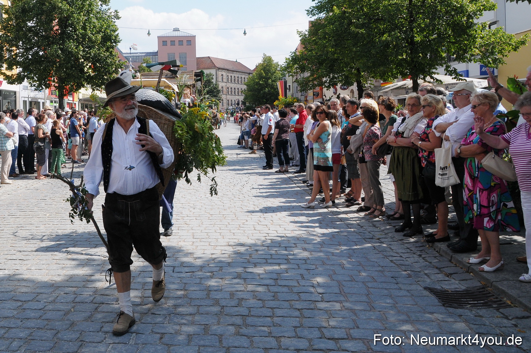 Volksfestzug Neumarkt 110813 0295