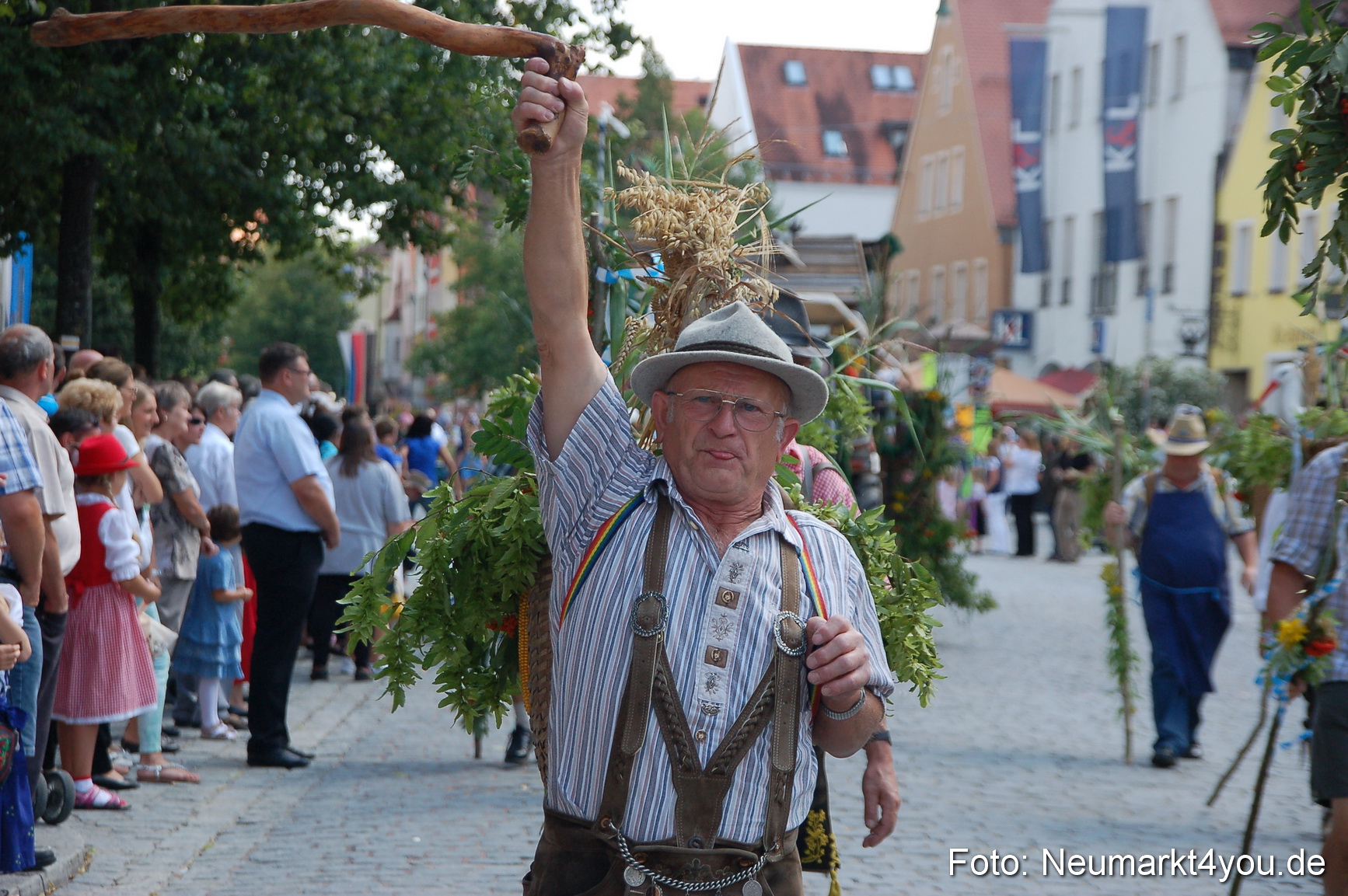 Volksfestzug Neumarkt 110813 0310