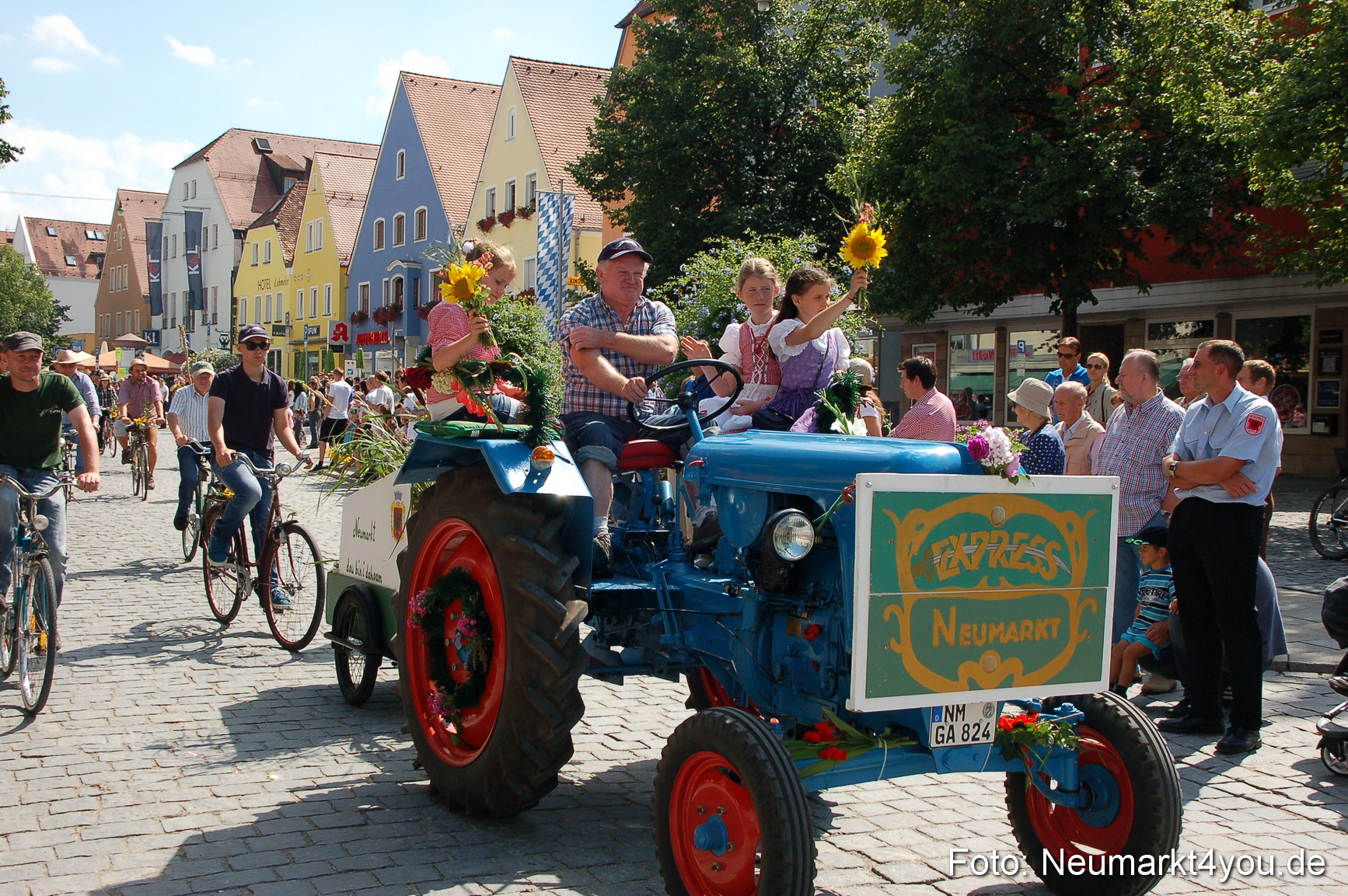 Volksfestzug Neumarkt 110813 0317