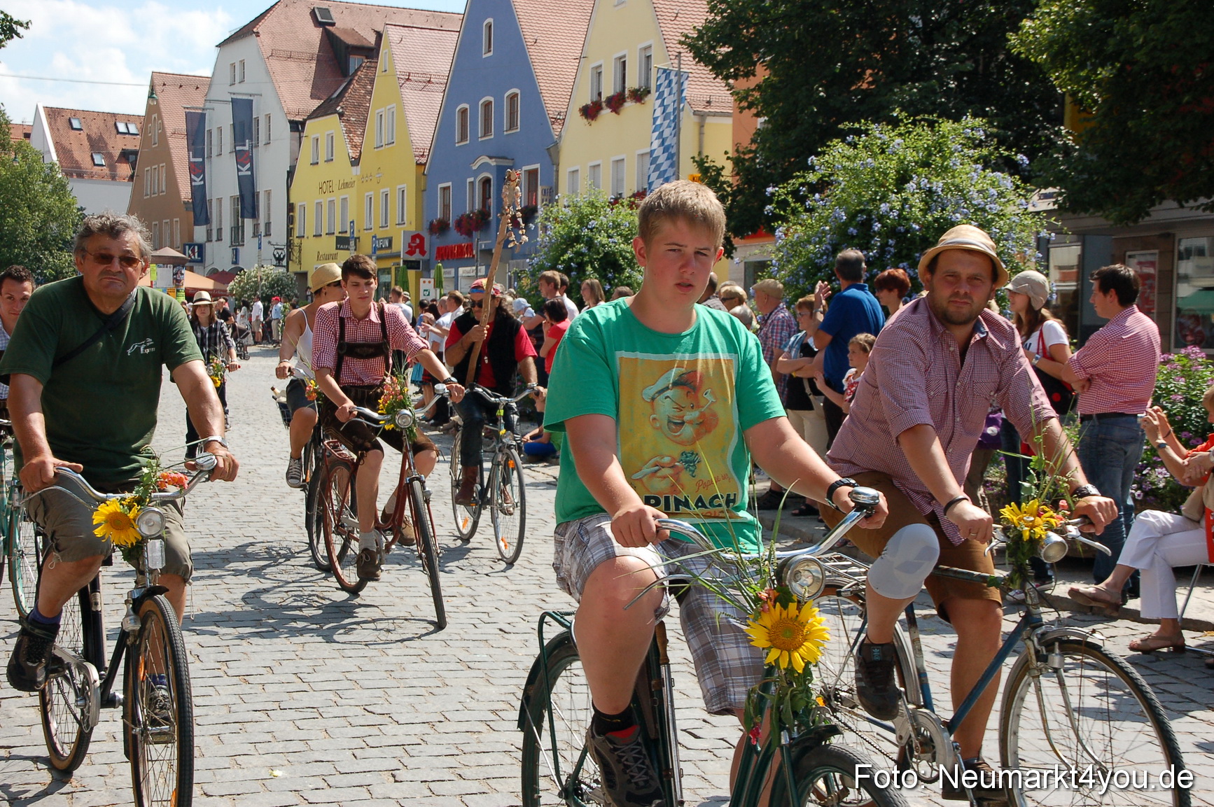 Volksfestzug Neumarkt 110813 0322