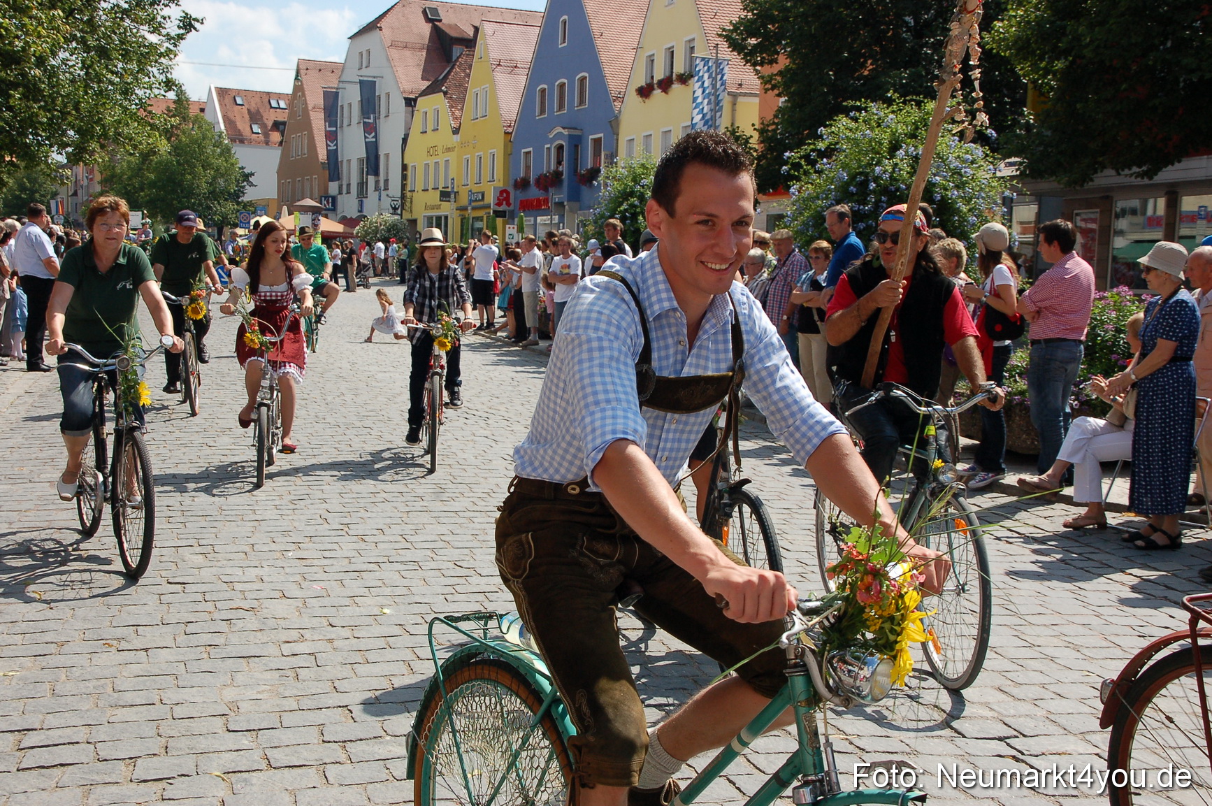 Volksfestzug Neumarkt 110813 0324