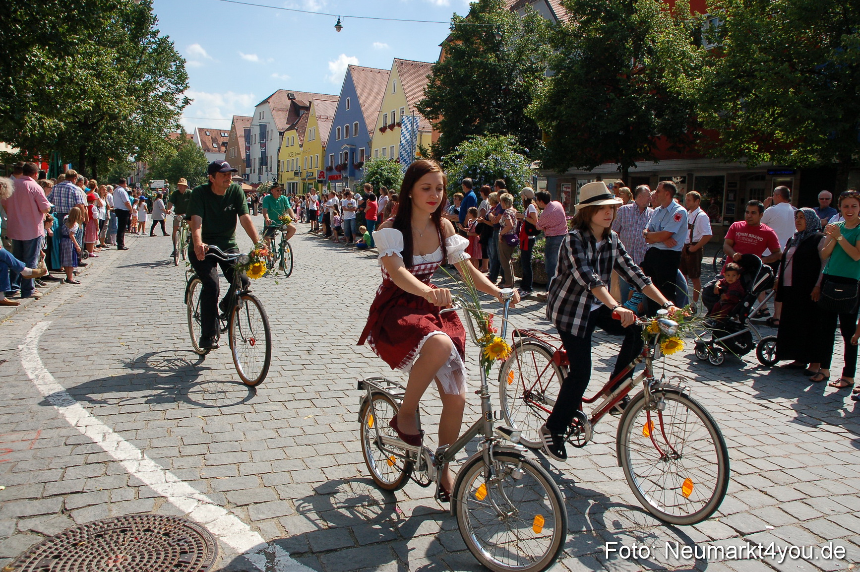 Volksfestzug Neumarkt 110813 0325