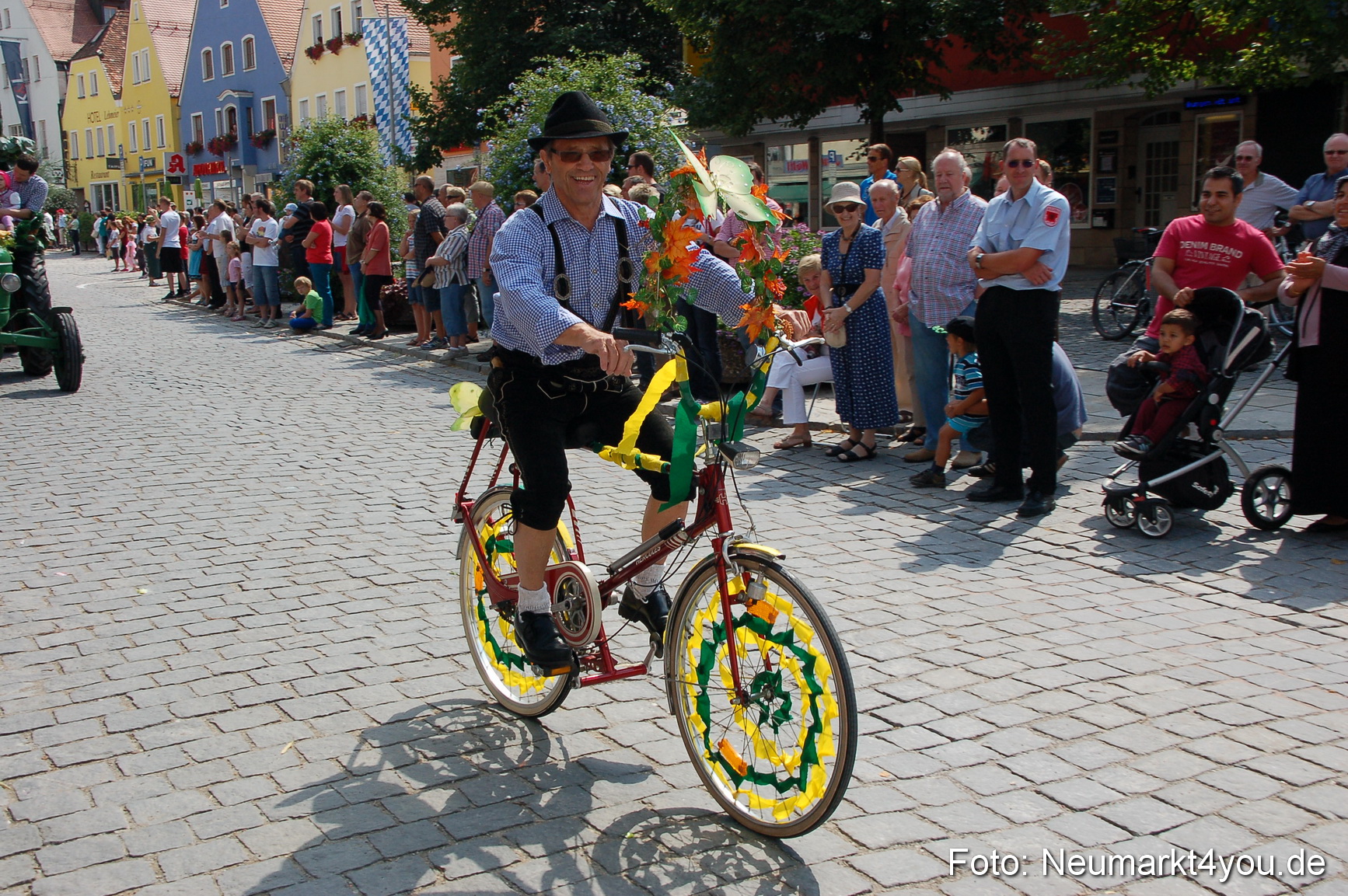 Volksfestzug Neumarkt 110813 0328