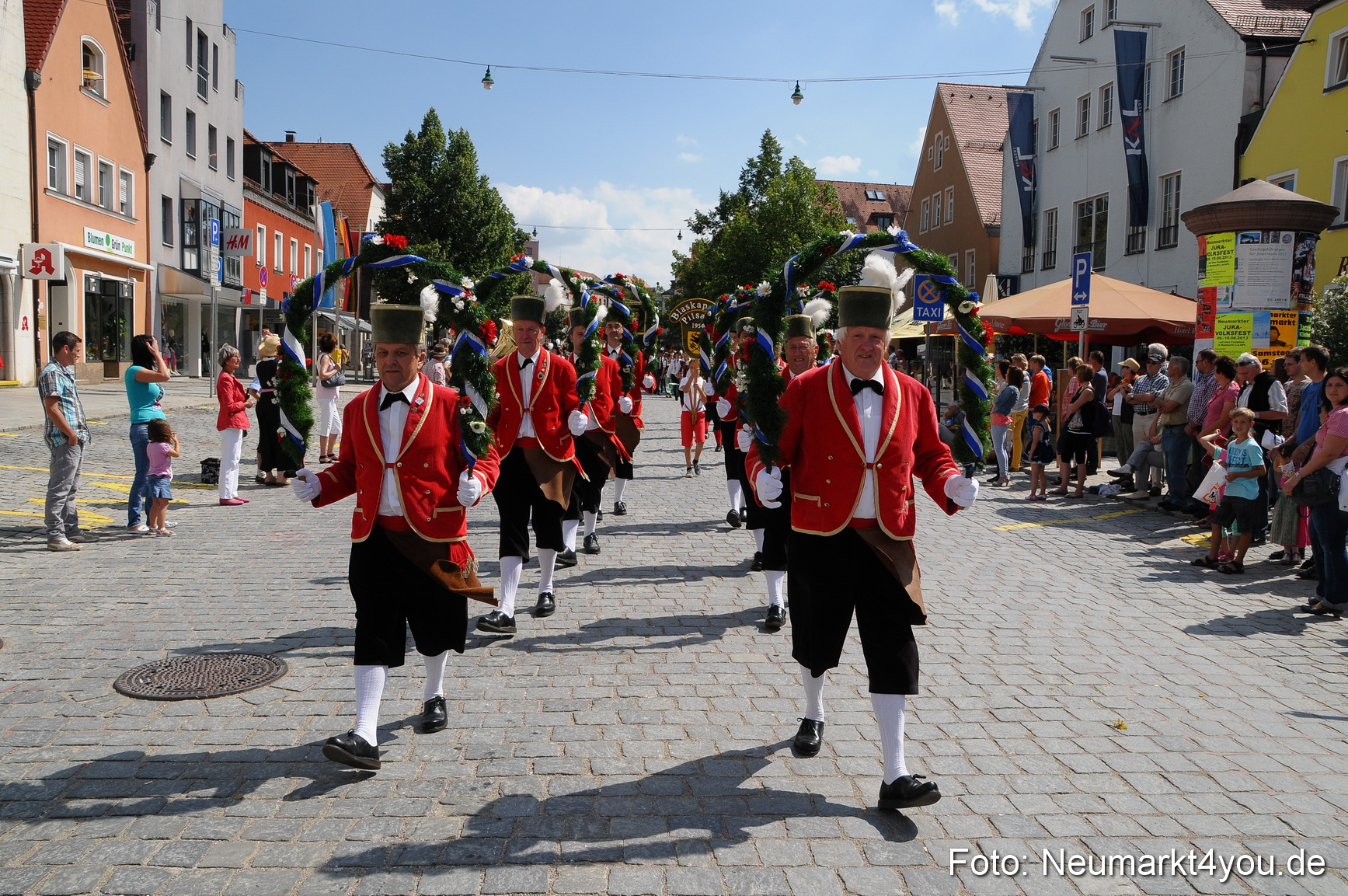 Volksfestzug Neumarkt 110813 0333