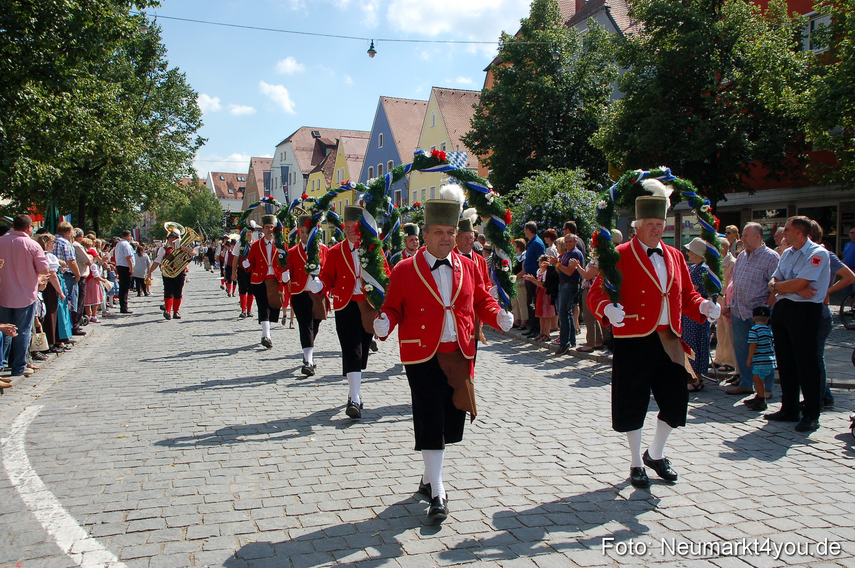 Volksfestzug Neumarkt 110813 0345