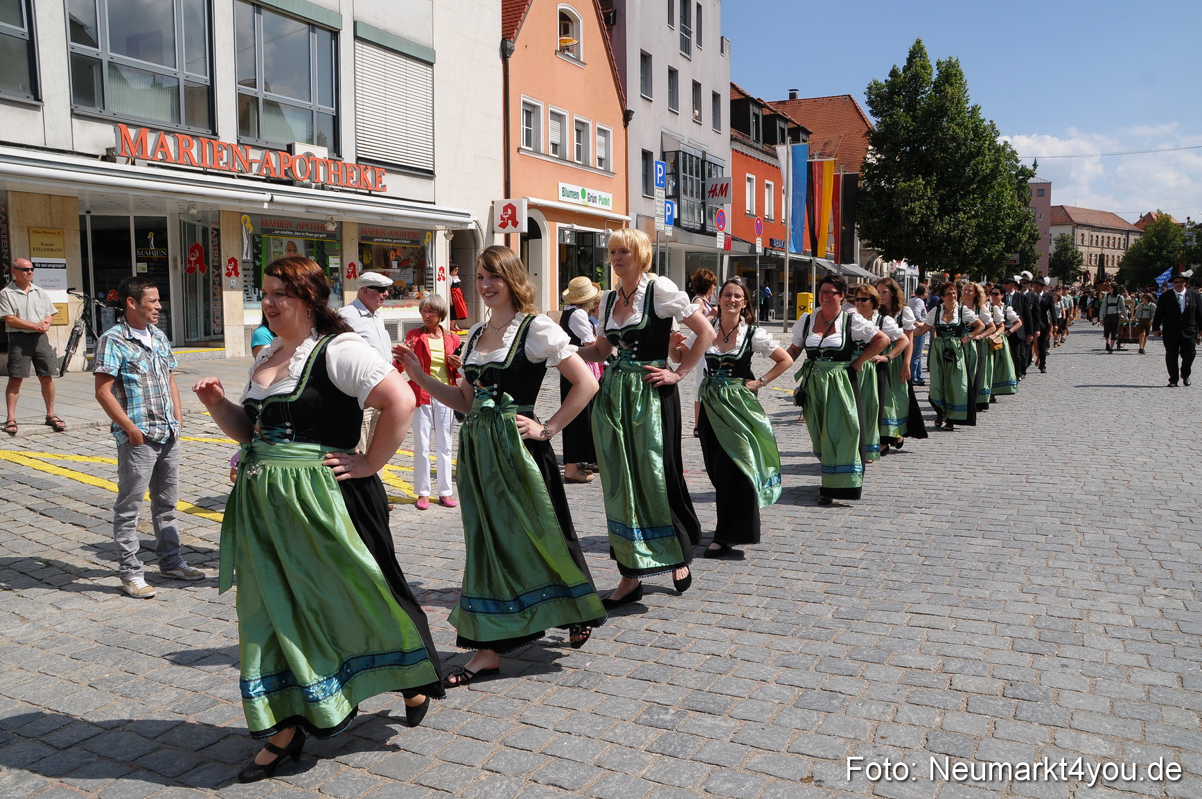 Volksfestzug Neumarkt 110813 0347