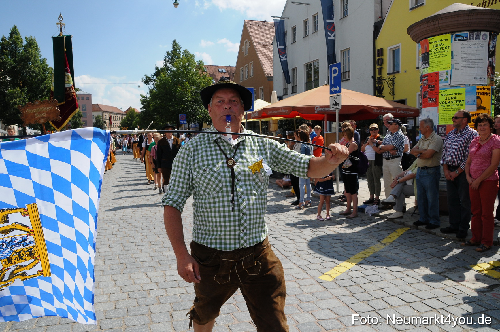 Volksfestzug Neumarkt 110813 0354