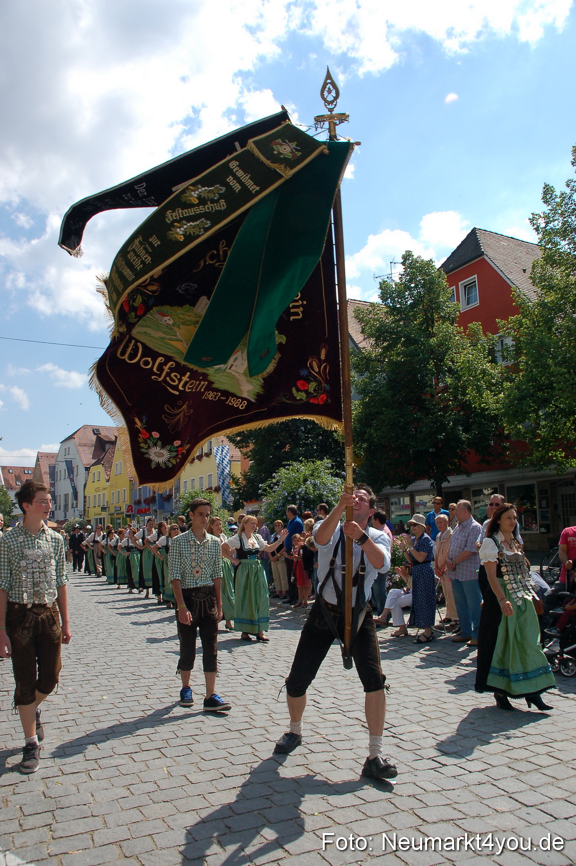 Volksfestzug Neumarkt 110813 0359