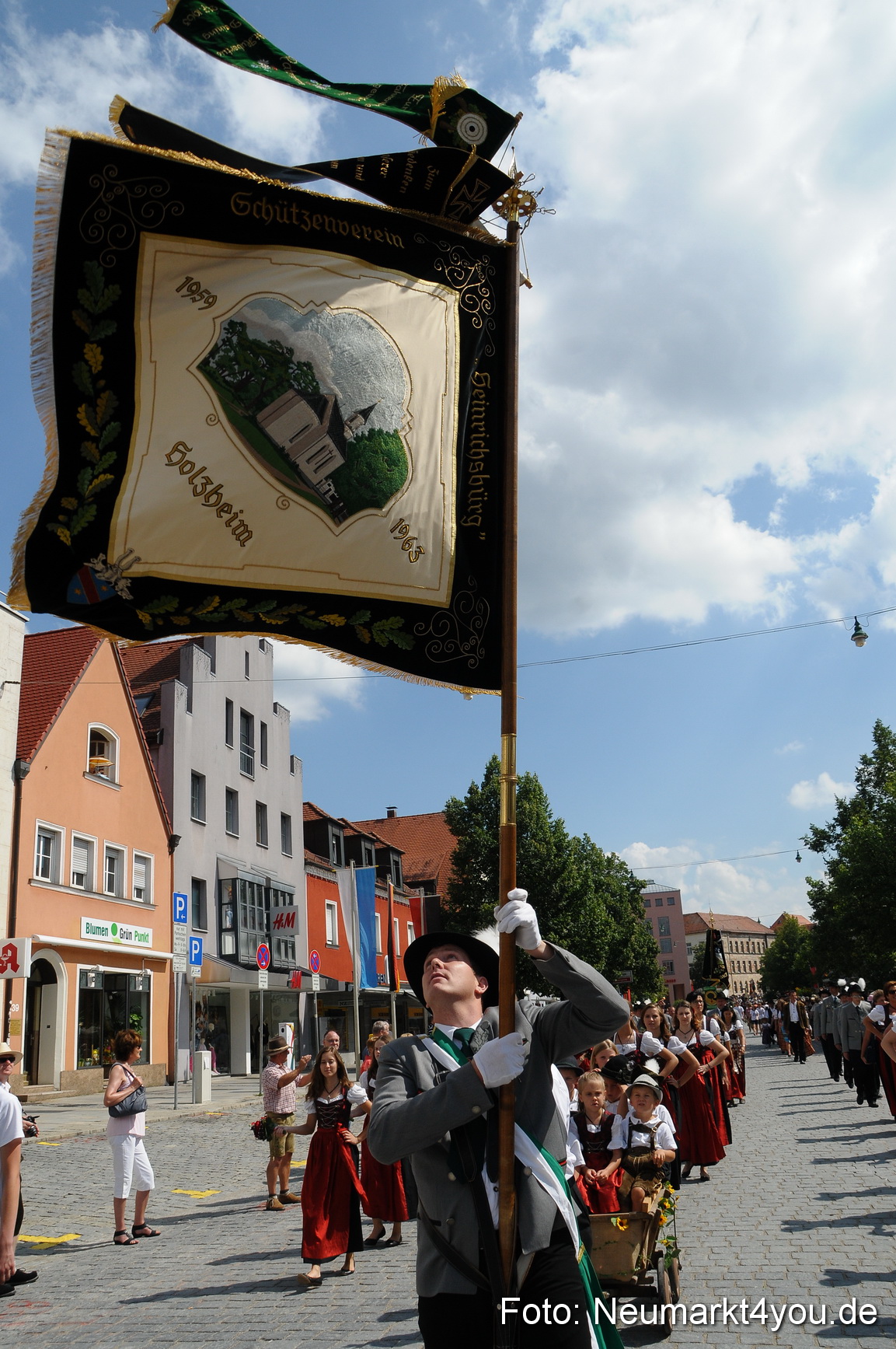 Volksfestzug Neumarkt 110813 0367