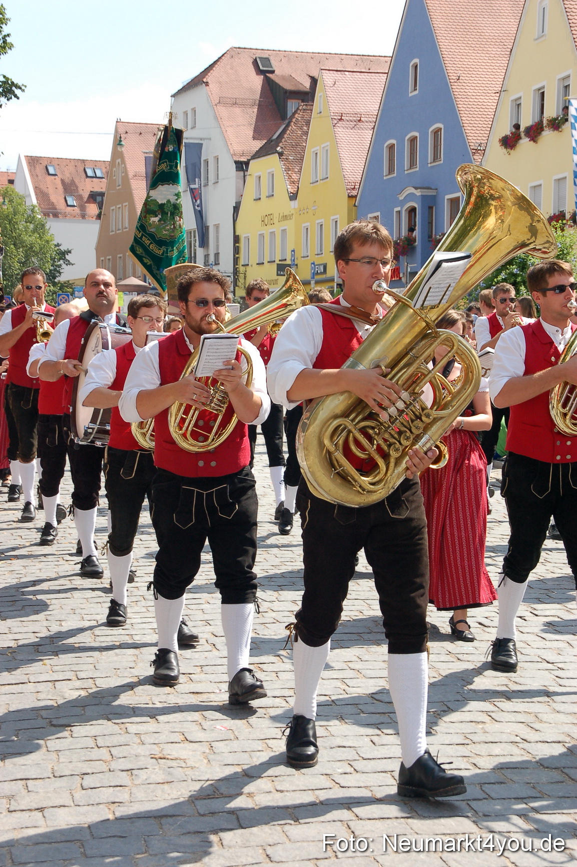 Volksfestzug Neumarkt 110813 0378