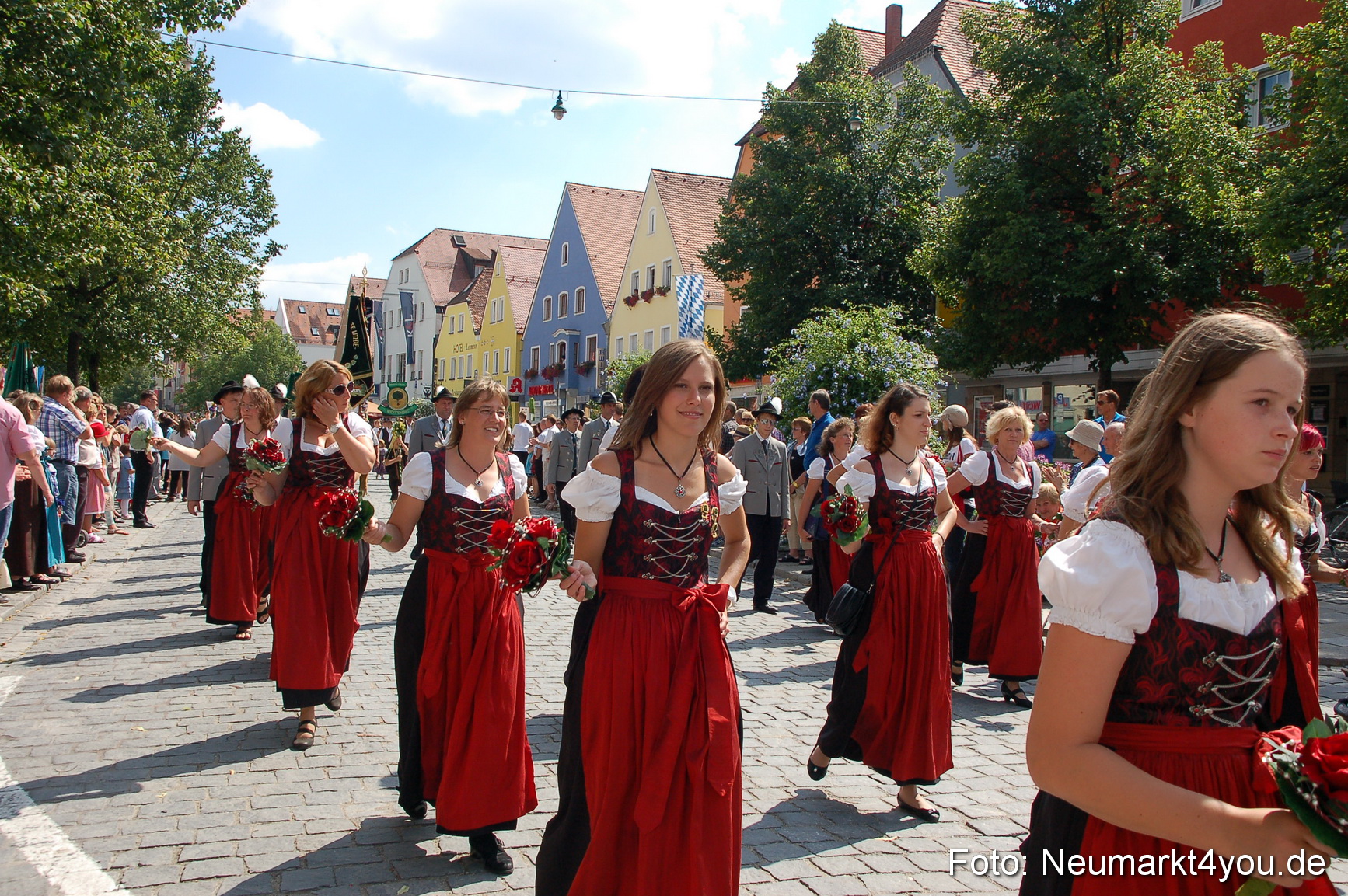 Volksfestzug Neumarkt 110813 0383