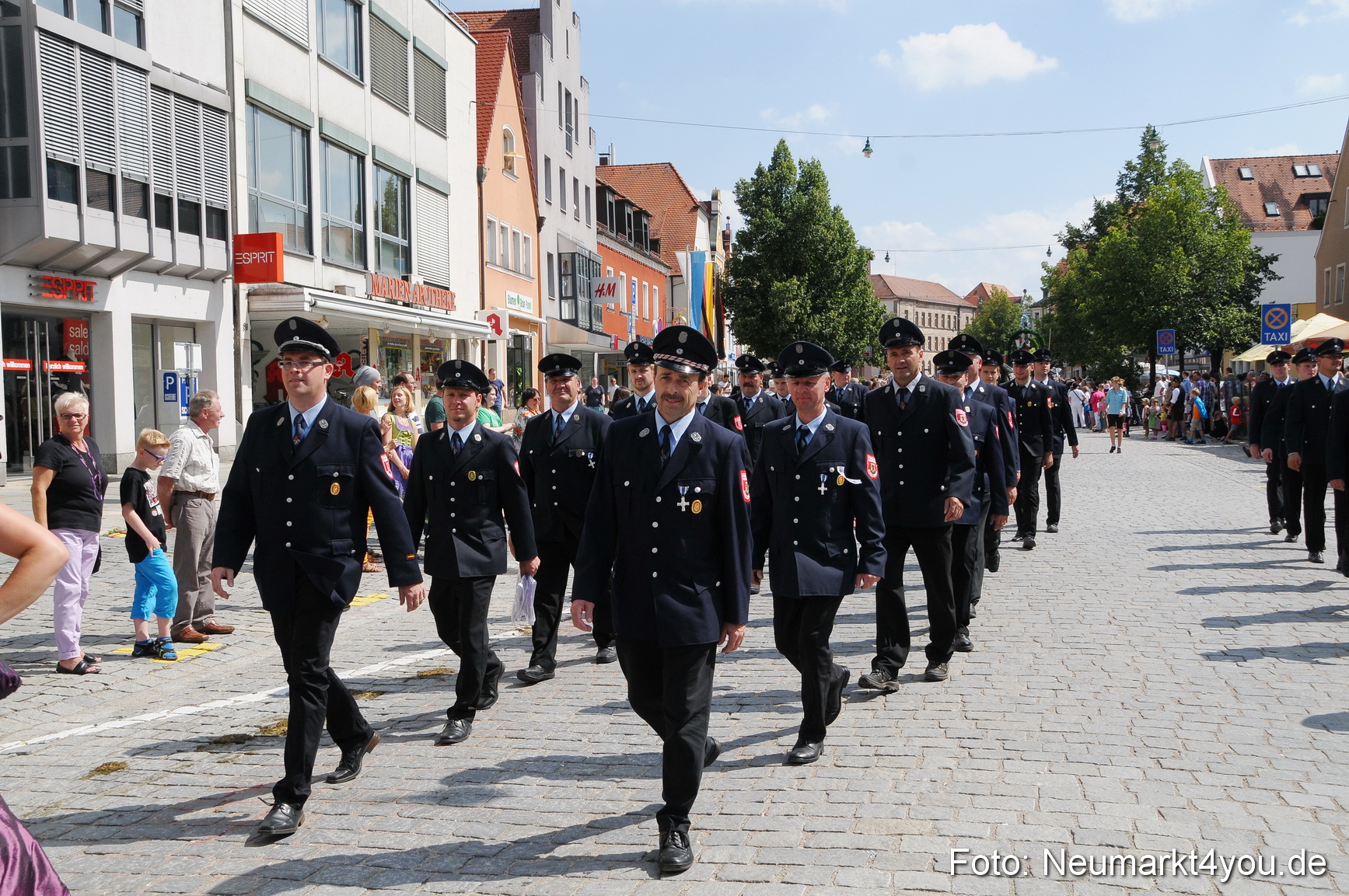 Volksfestzug Neumarkt 110813 0399
