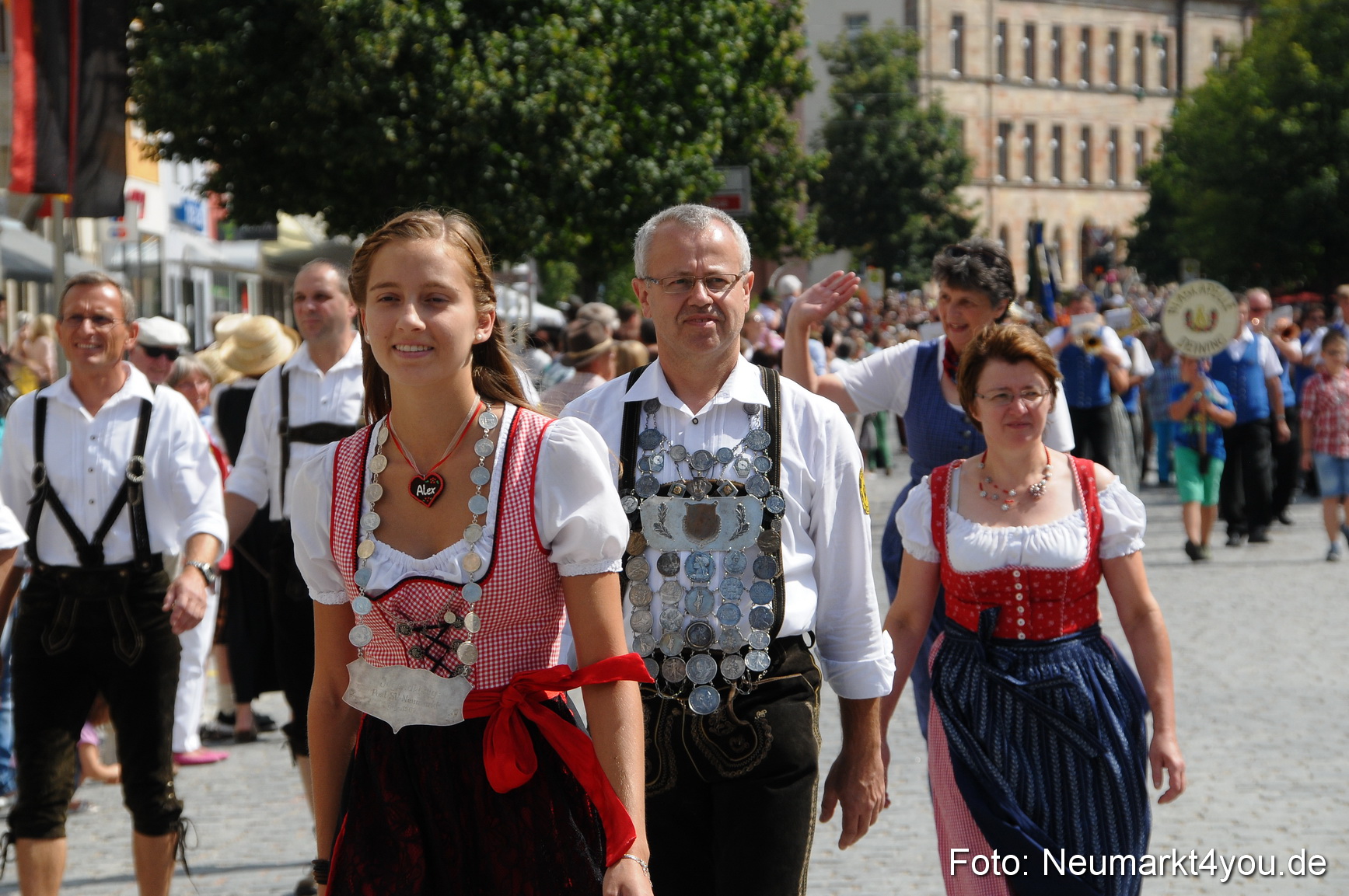 Volksfestzug Neumarkt 110813 0407