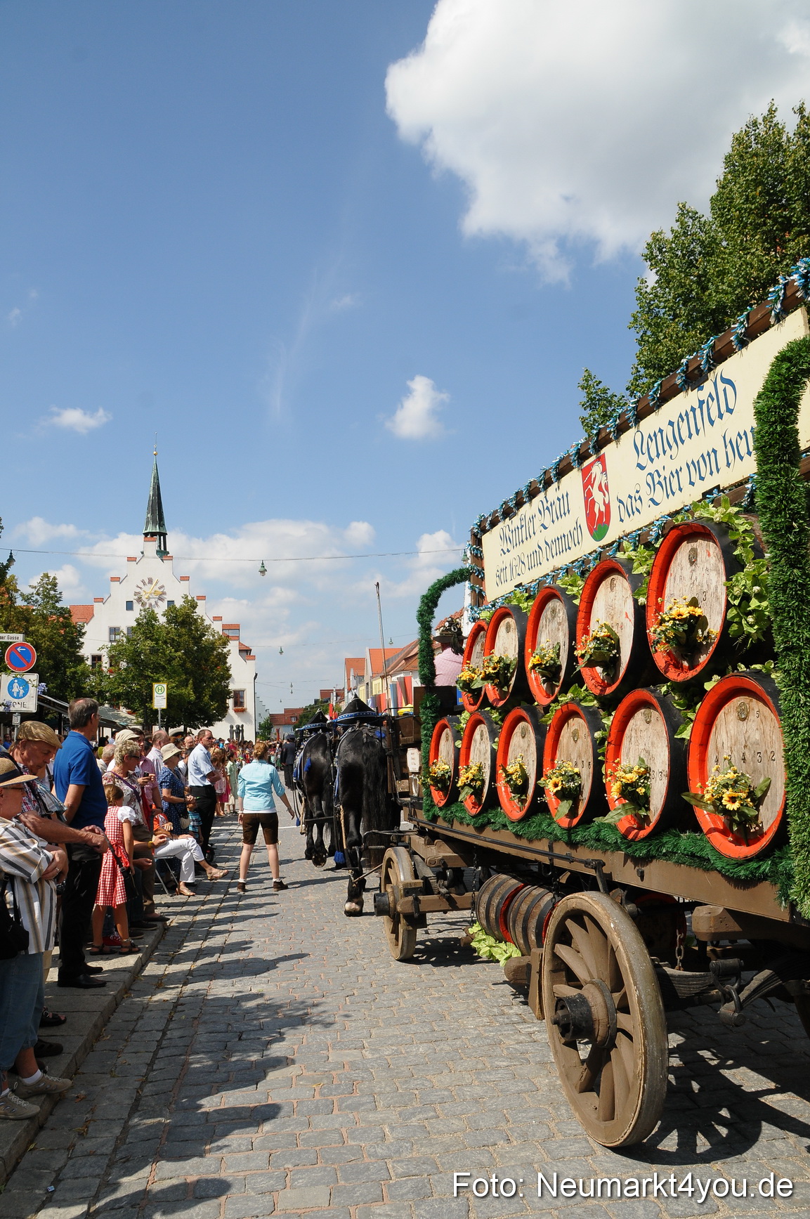 Volksfestzug Neumarkt 110813 0415