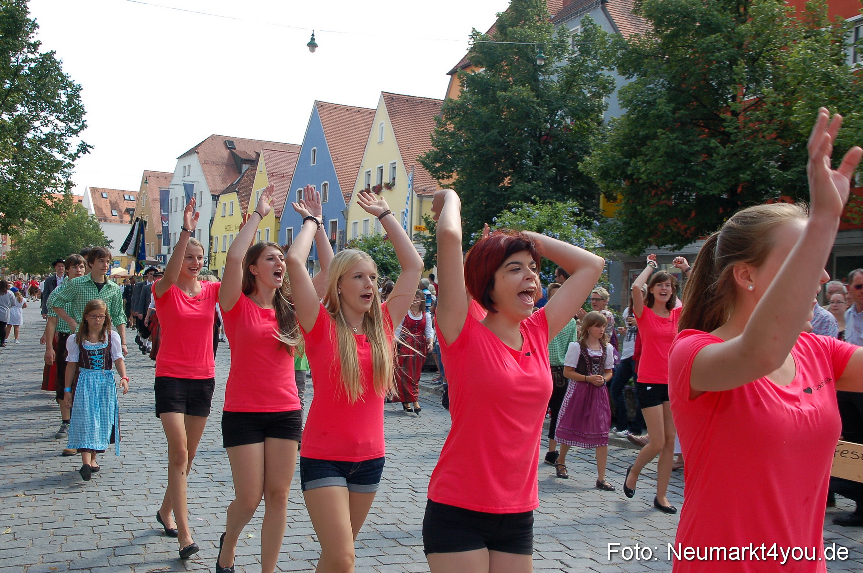 Volksfestzug Neumarkt 110813 0422