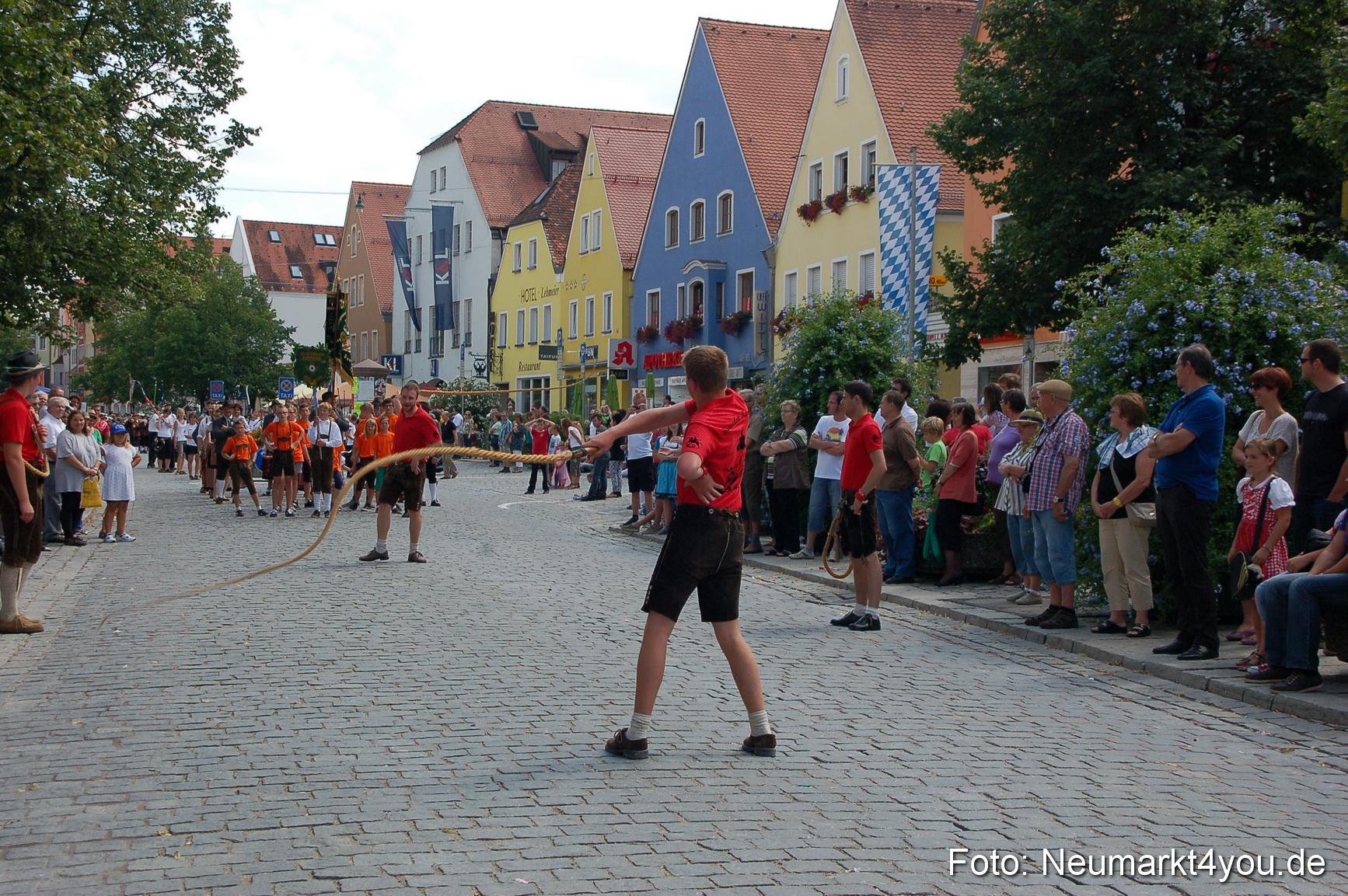 Volksfestzug Neumarkt 110813 0431