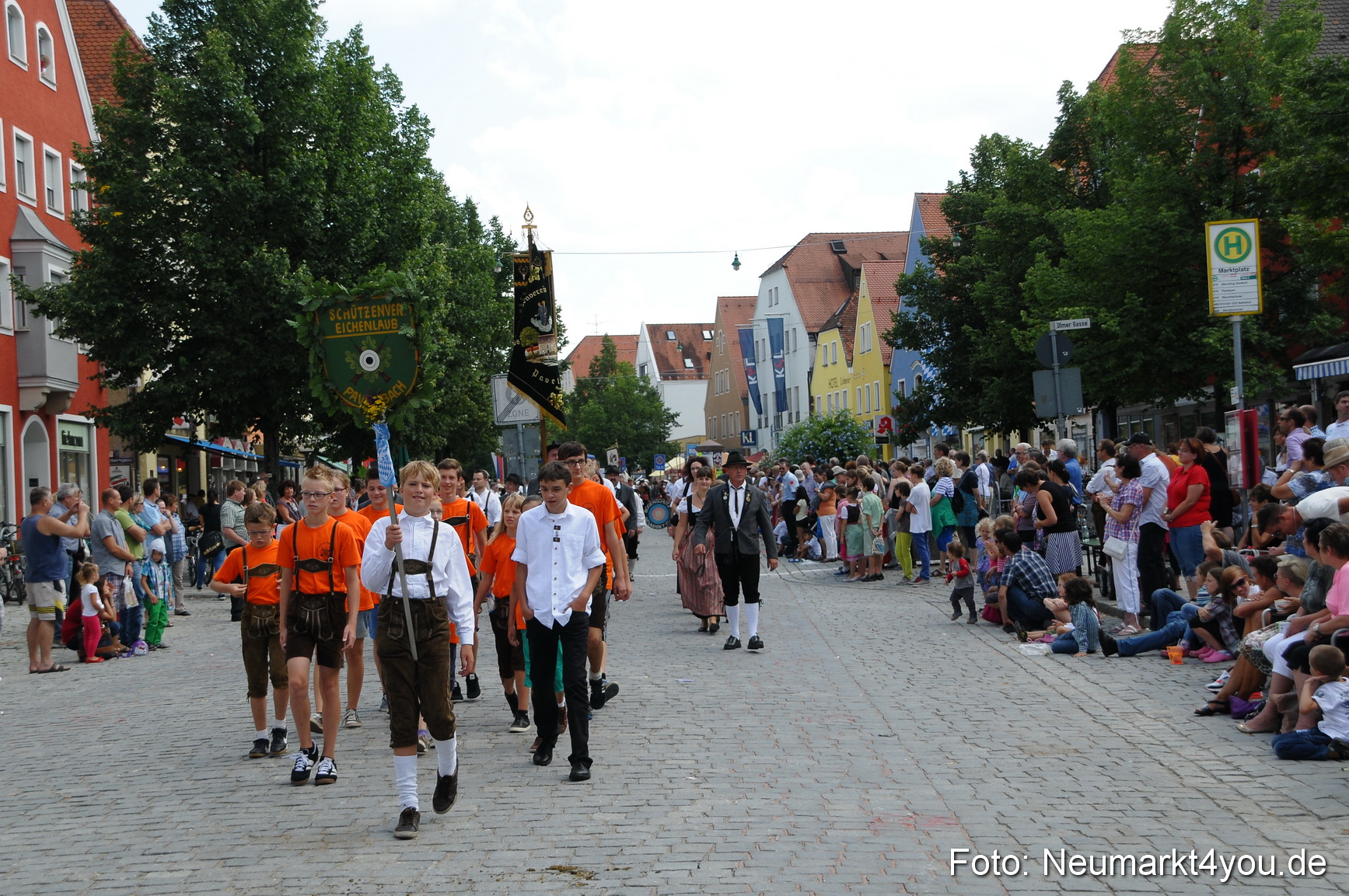 Volksfestzug Neumarkt 110813 0437