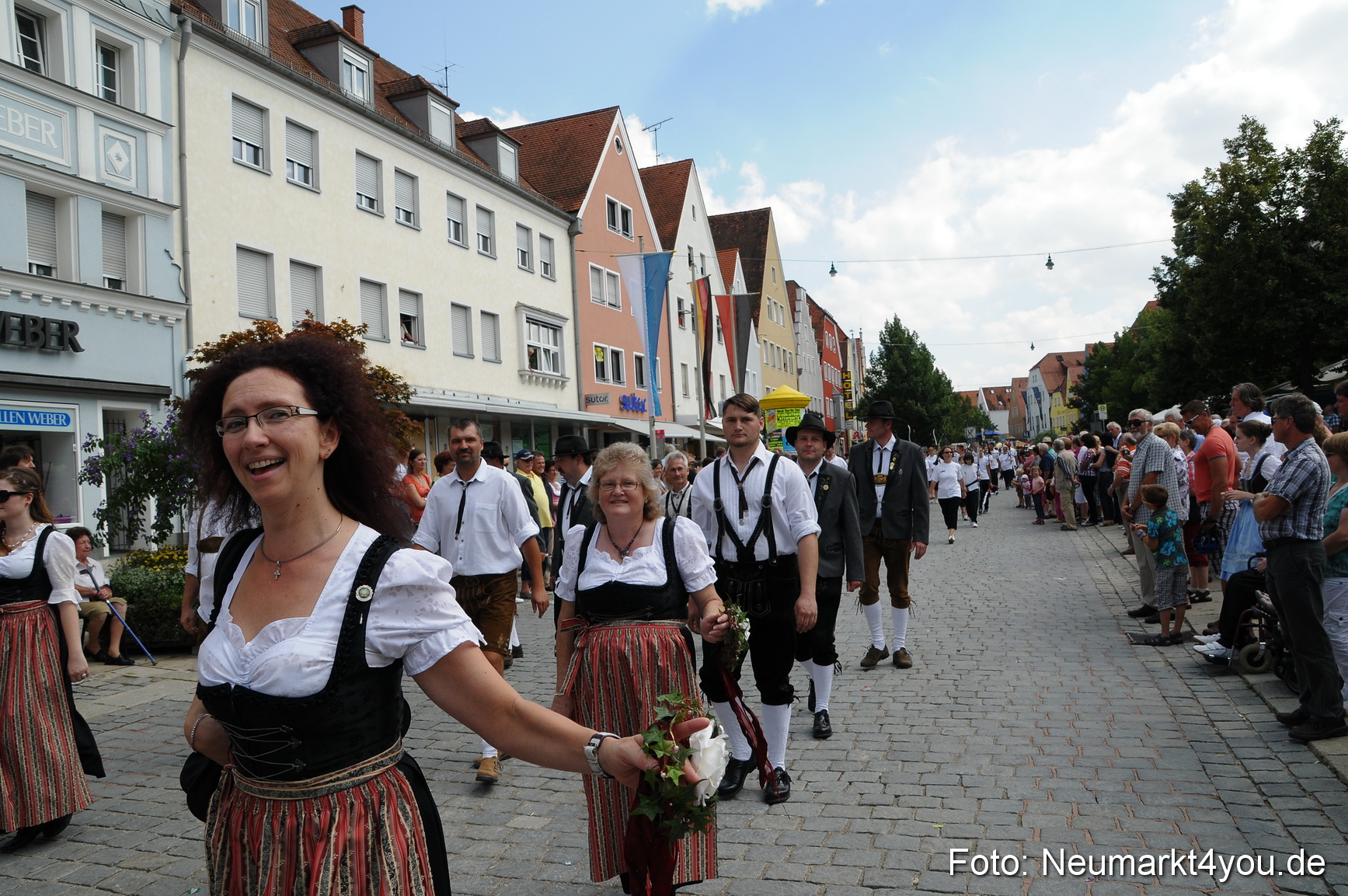 Volksfestzug Neumarkt 110813 0441