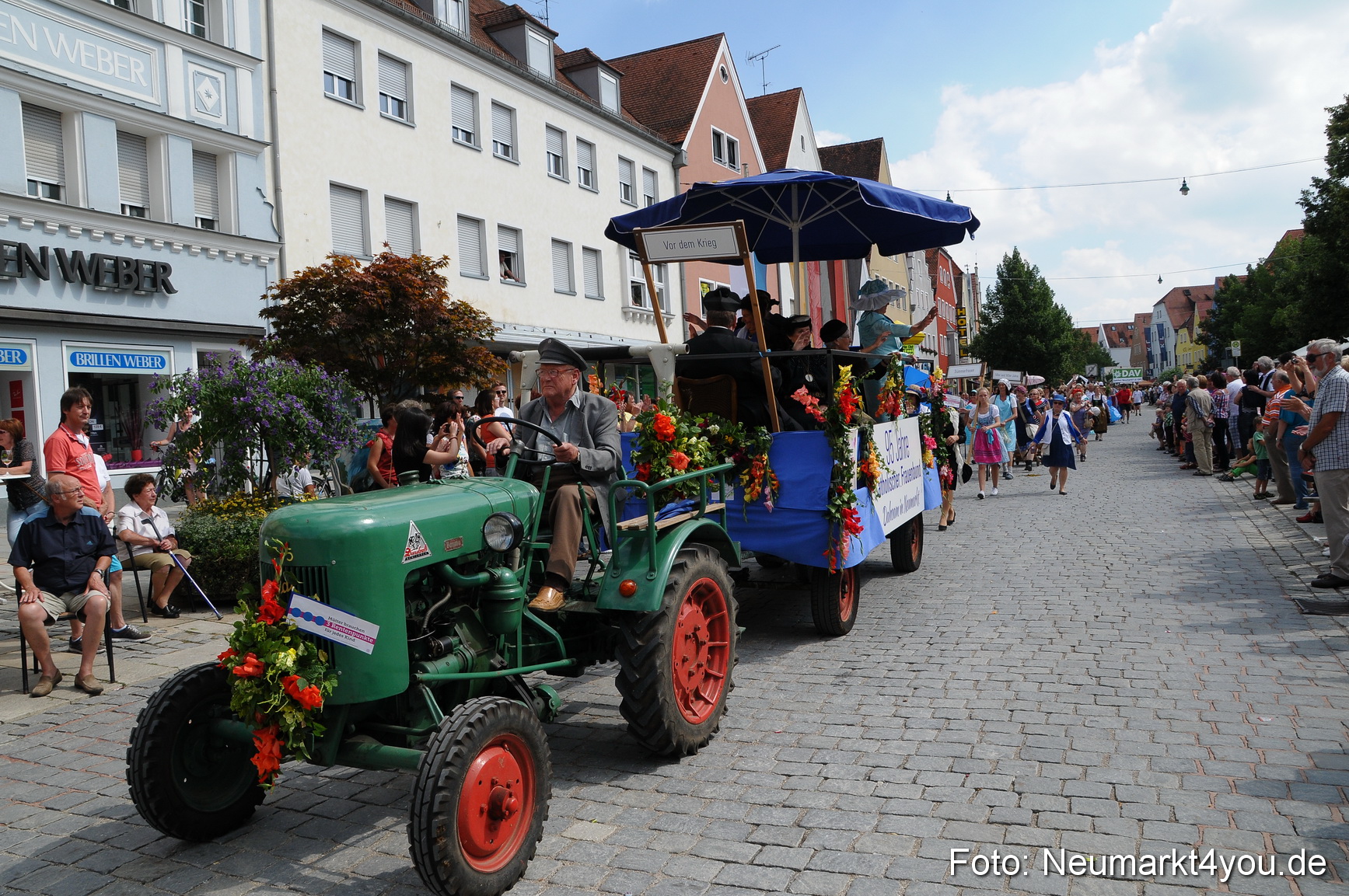 Volksfestzug Neumarkt 110813 0455