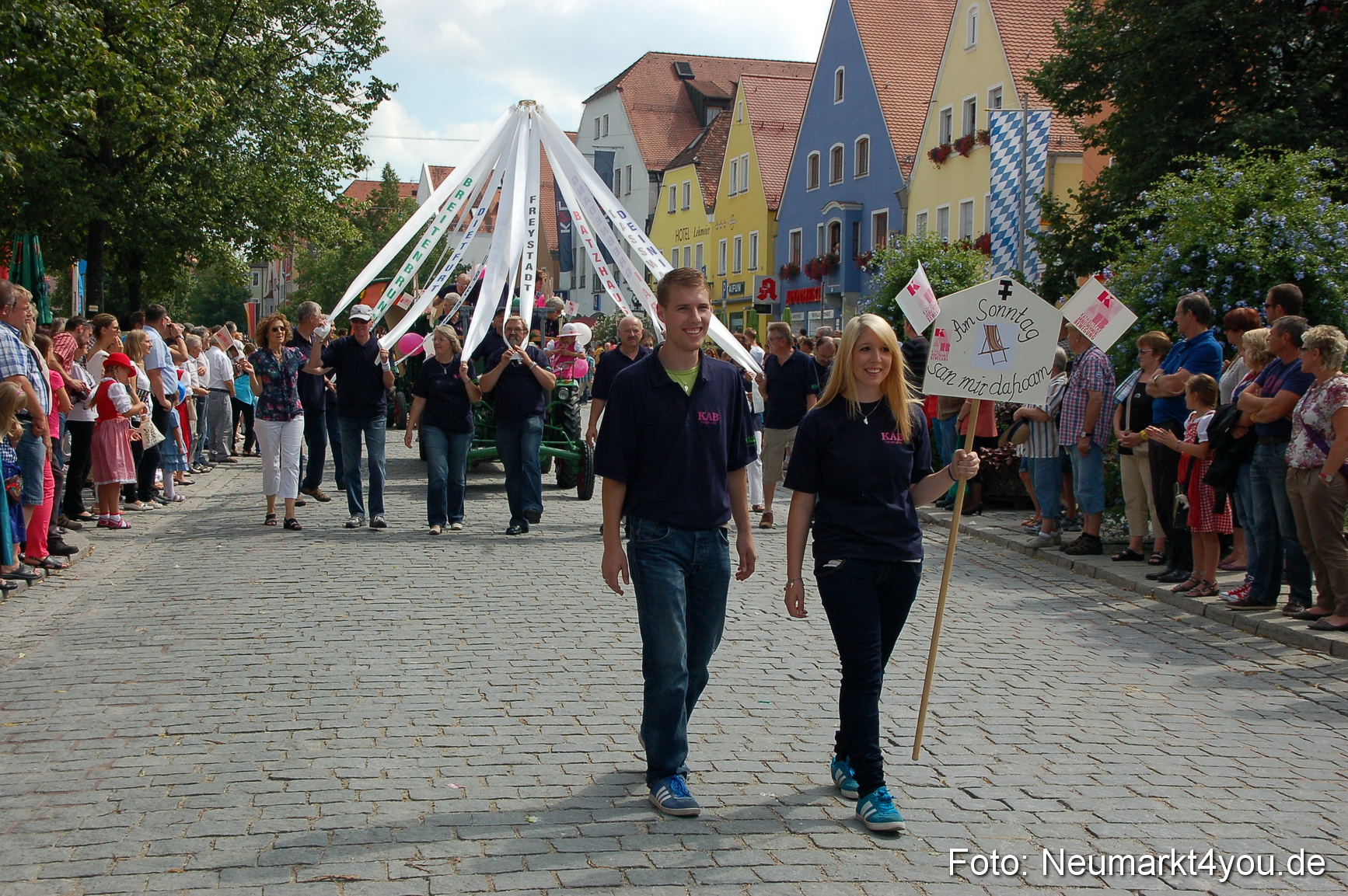 Volksfestzug Neumarkt 110813 0466