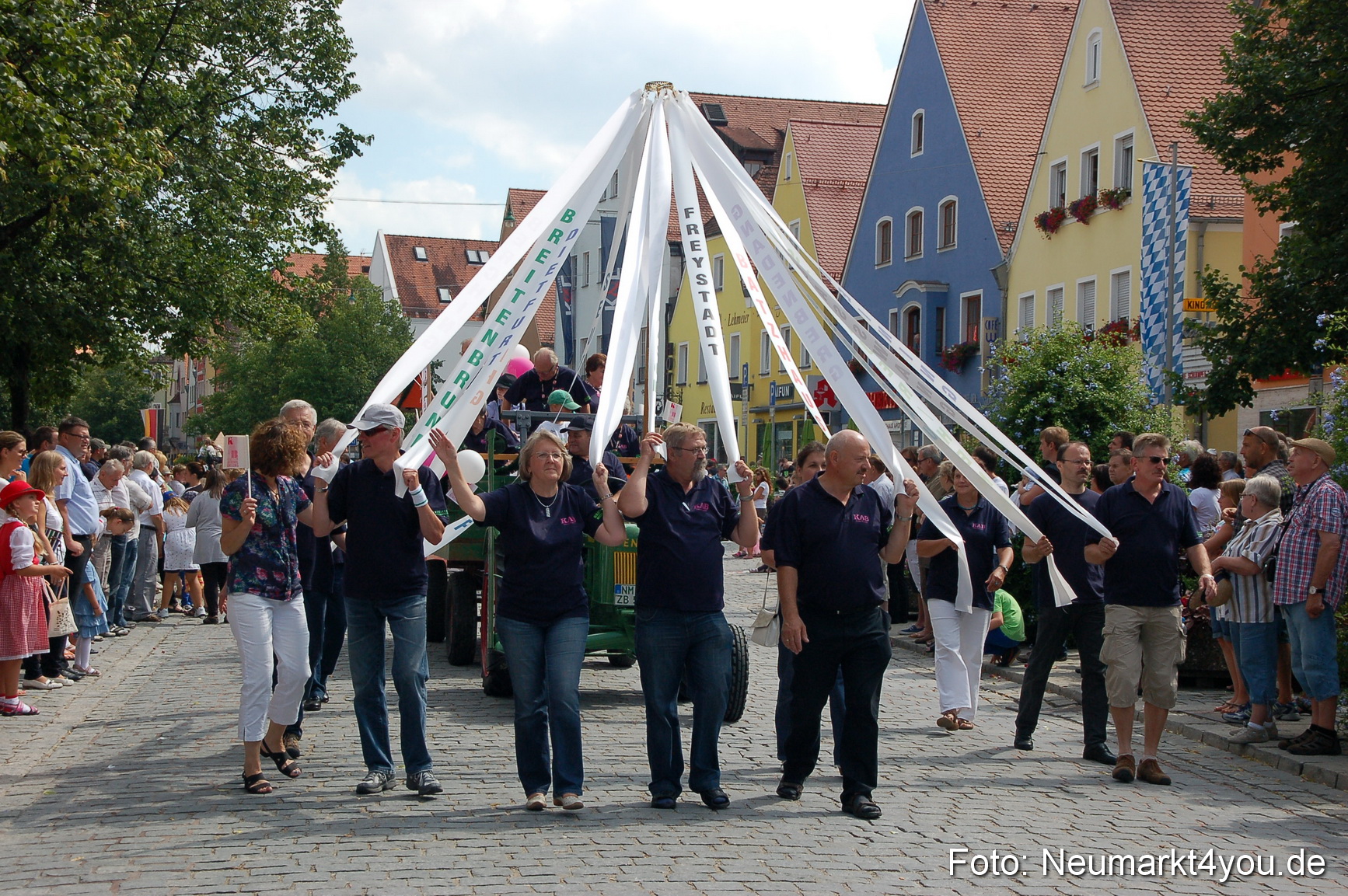 Volksfestzug Neumarkt 110813 0467