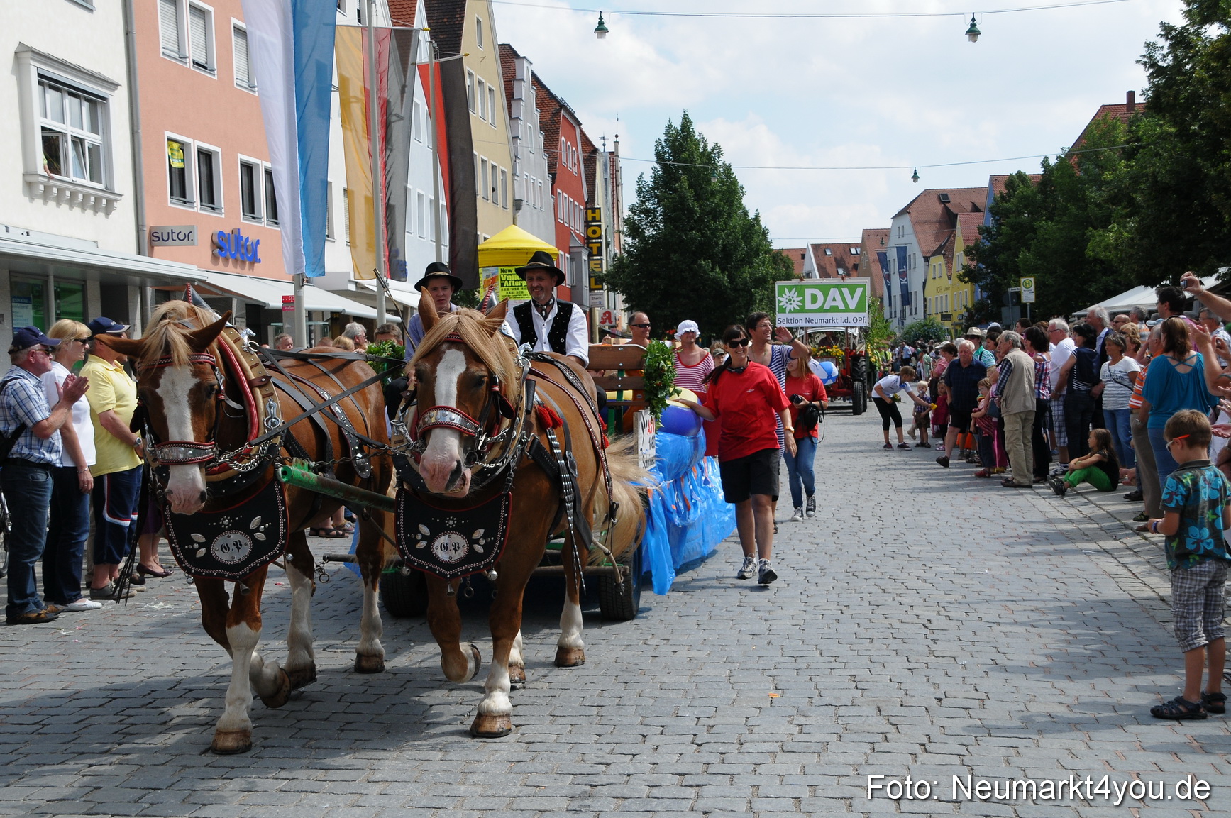 Volksfestzug Neumarkt 110813 0468