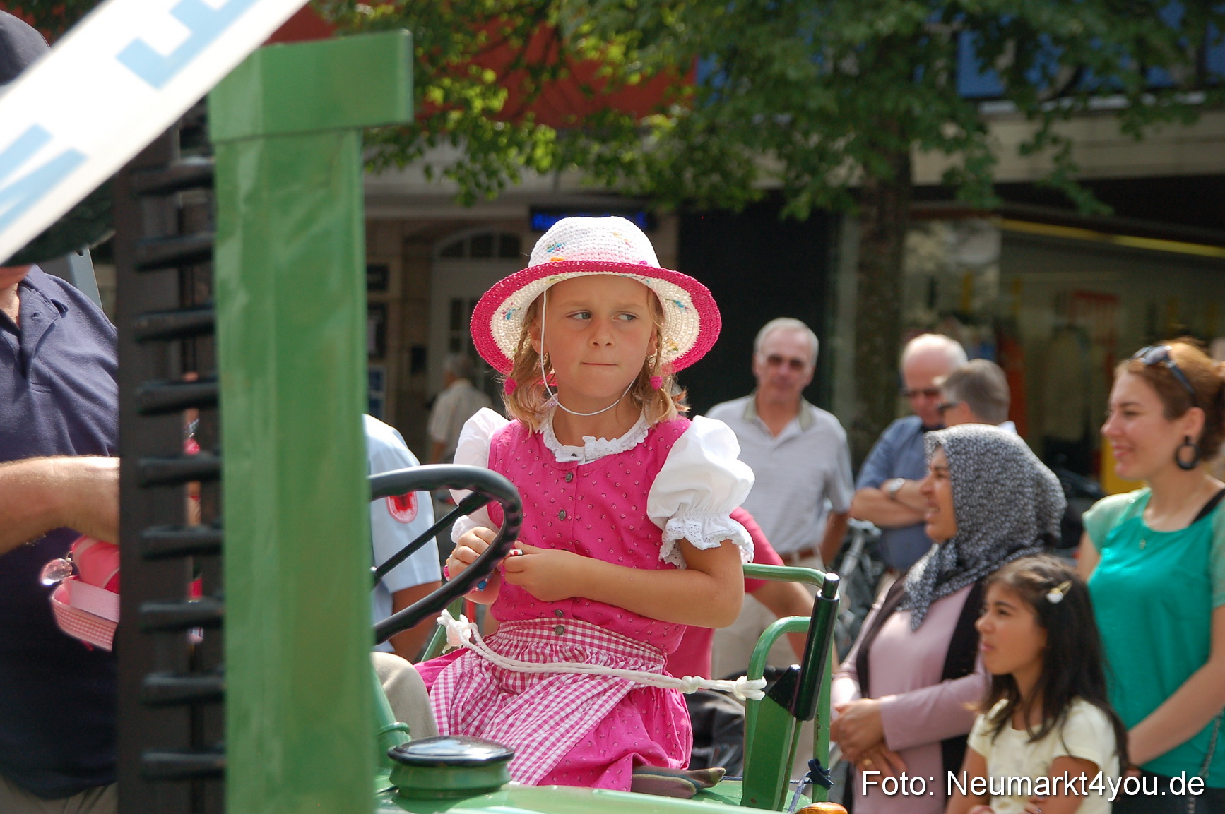 Volksfestzug Neumarkt 110813 0472