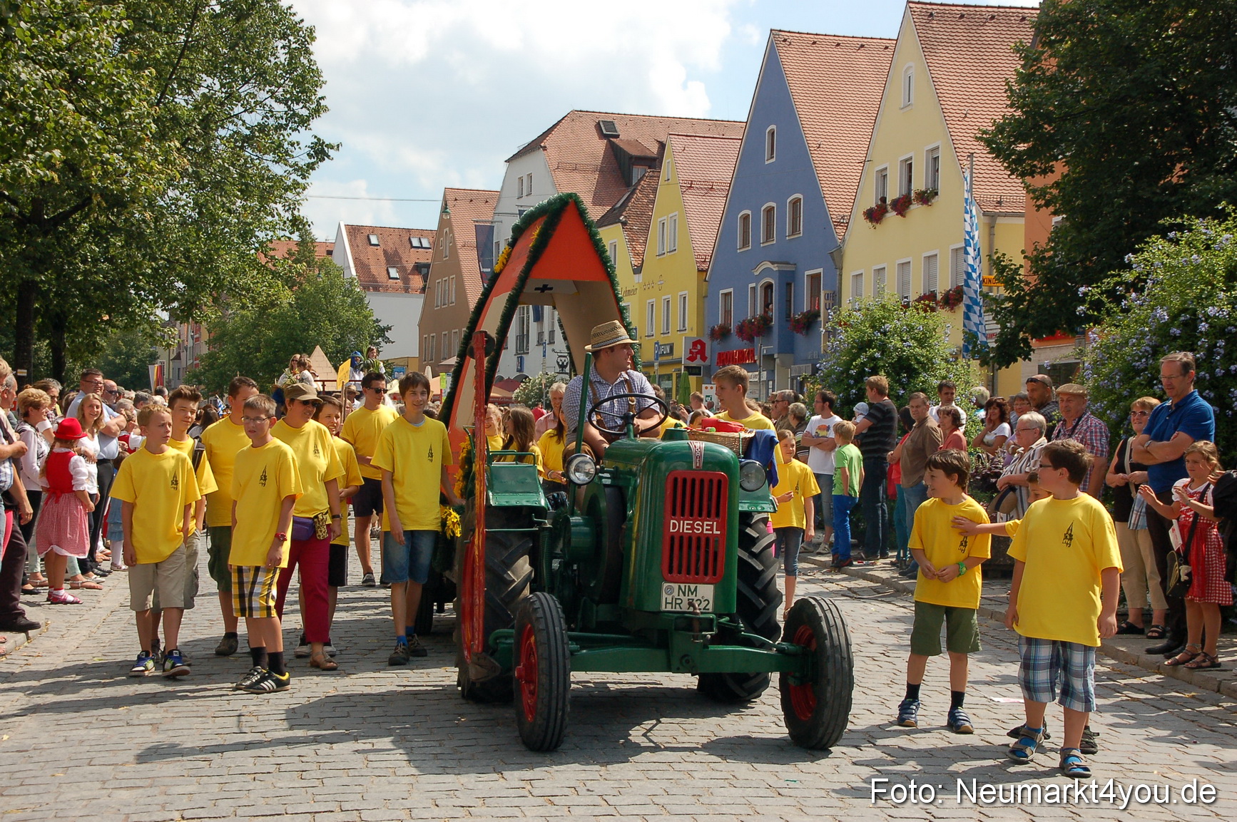Volksfestzug Neumarkt 110813 0474