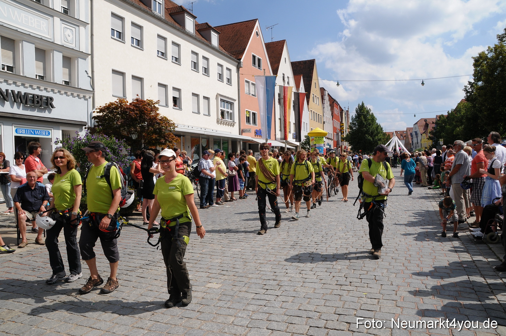 Volksfestzug Neumarkt 110813 0476
