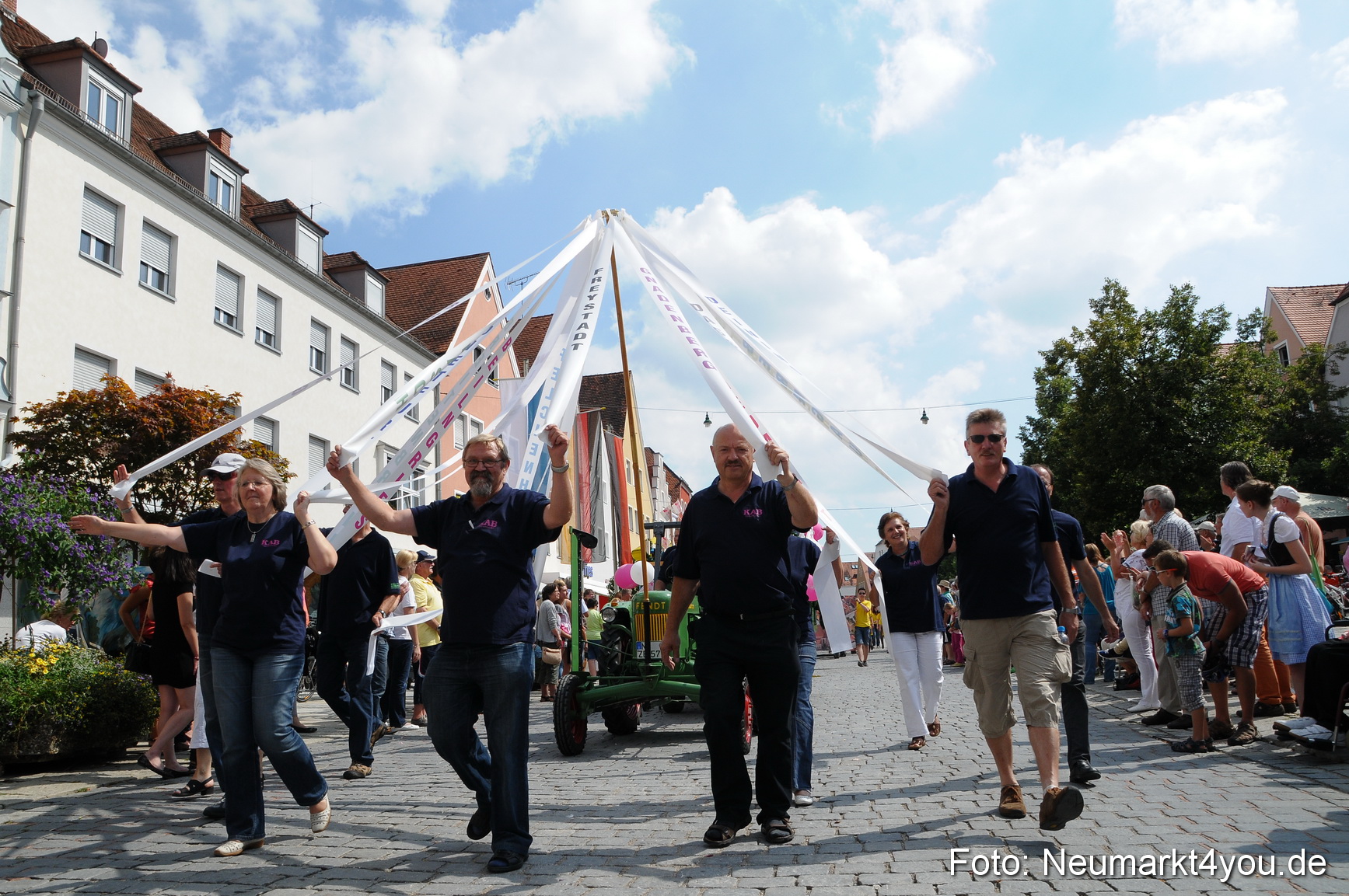 Volksfestzug Neumarkt 110813 0483