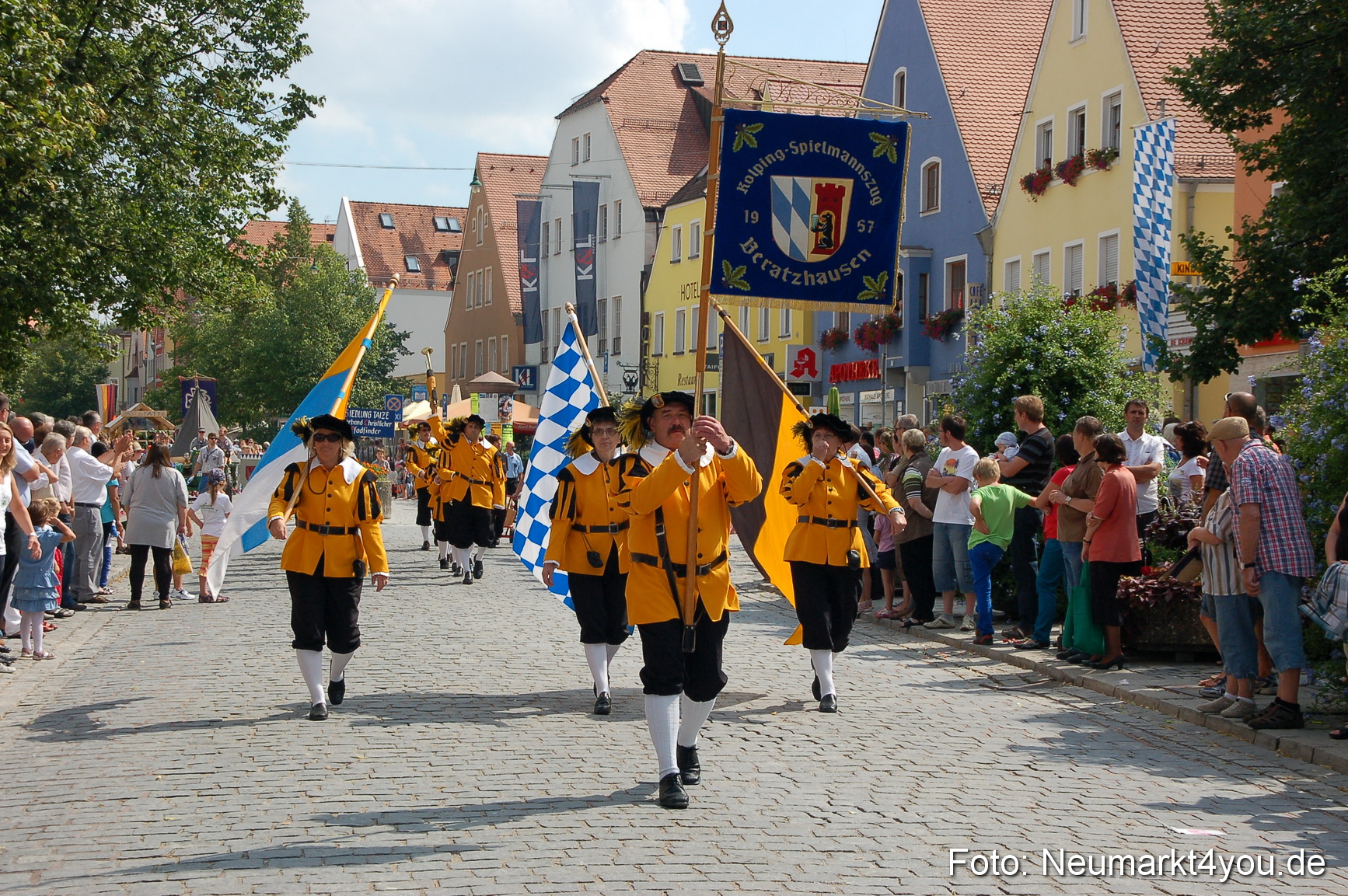 Volksfestzug Neumarkt 110813 0484