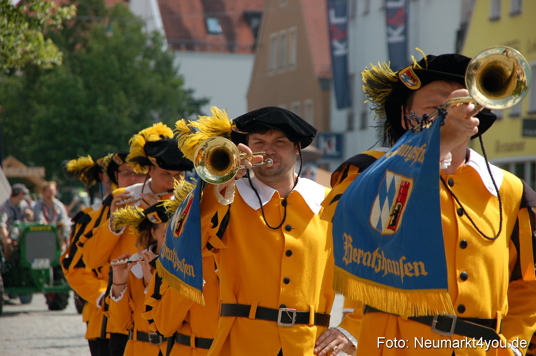 Volksfestzug Neumarkt 110813 0488