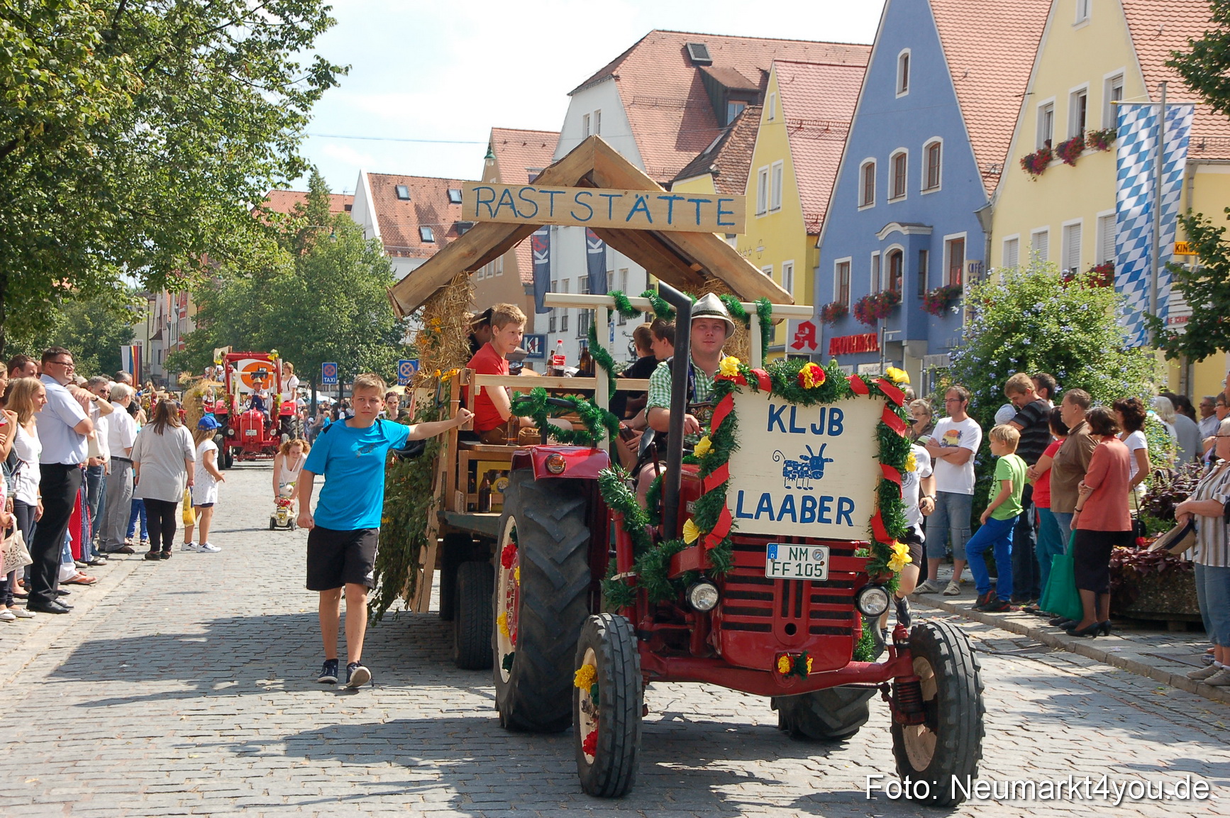 Volksfestzug Neumarkt 110813 0496