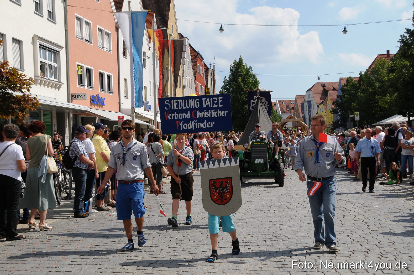 Volksfestzug Neumarkt 110813 0507