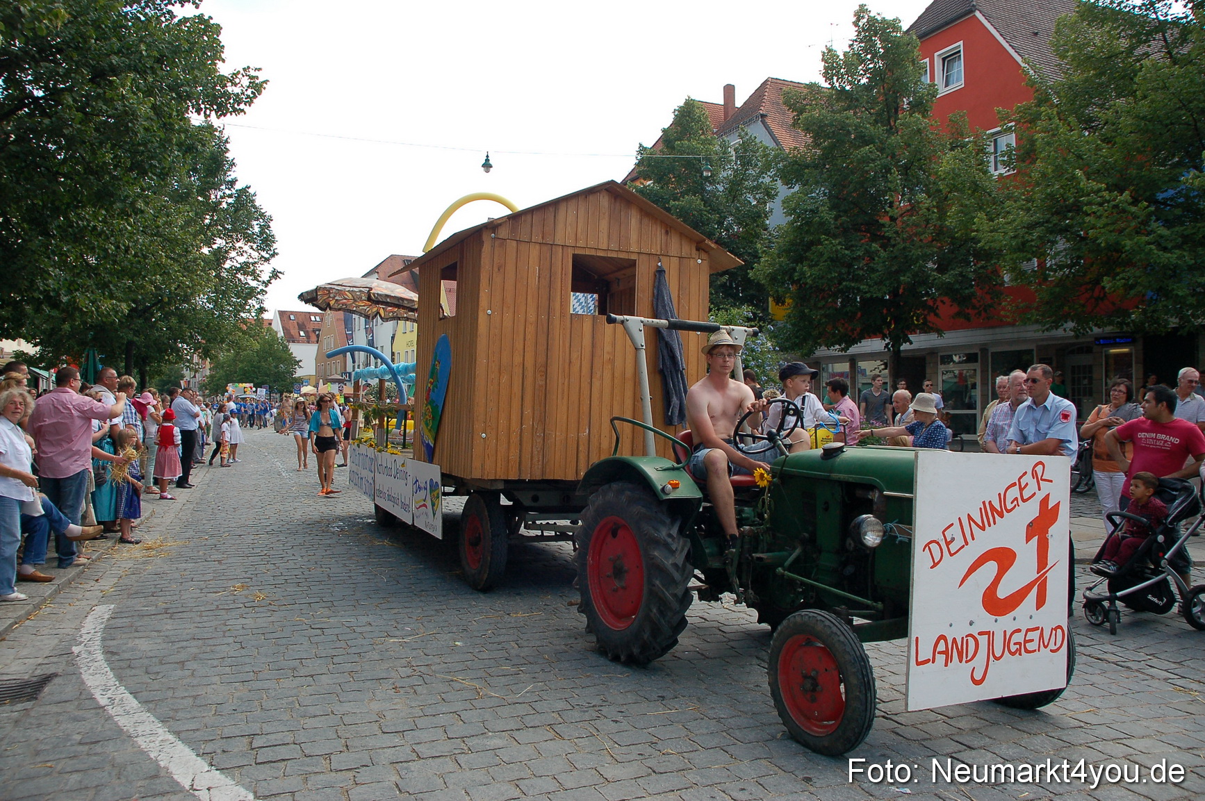 Volksfestzug Neumarkt 110813 0529