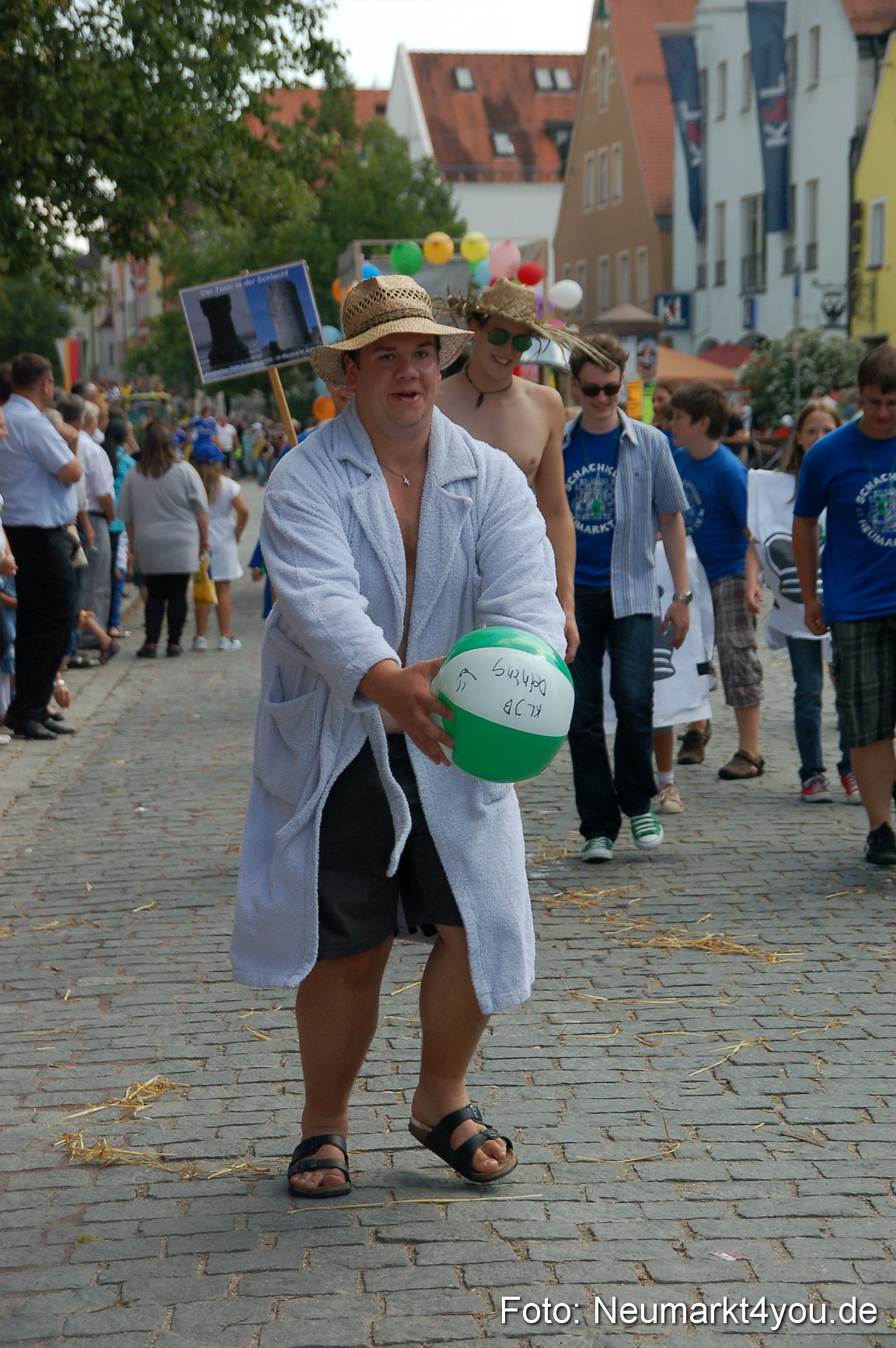 Volksfestzug Neumarkt 110813 0534