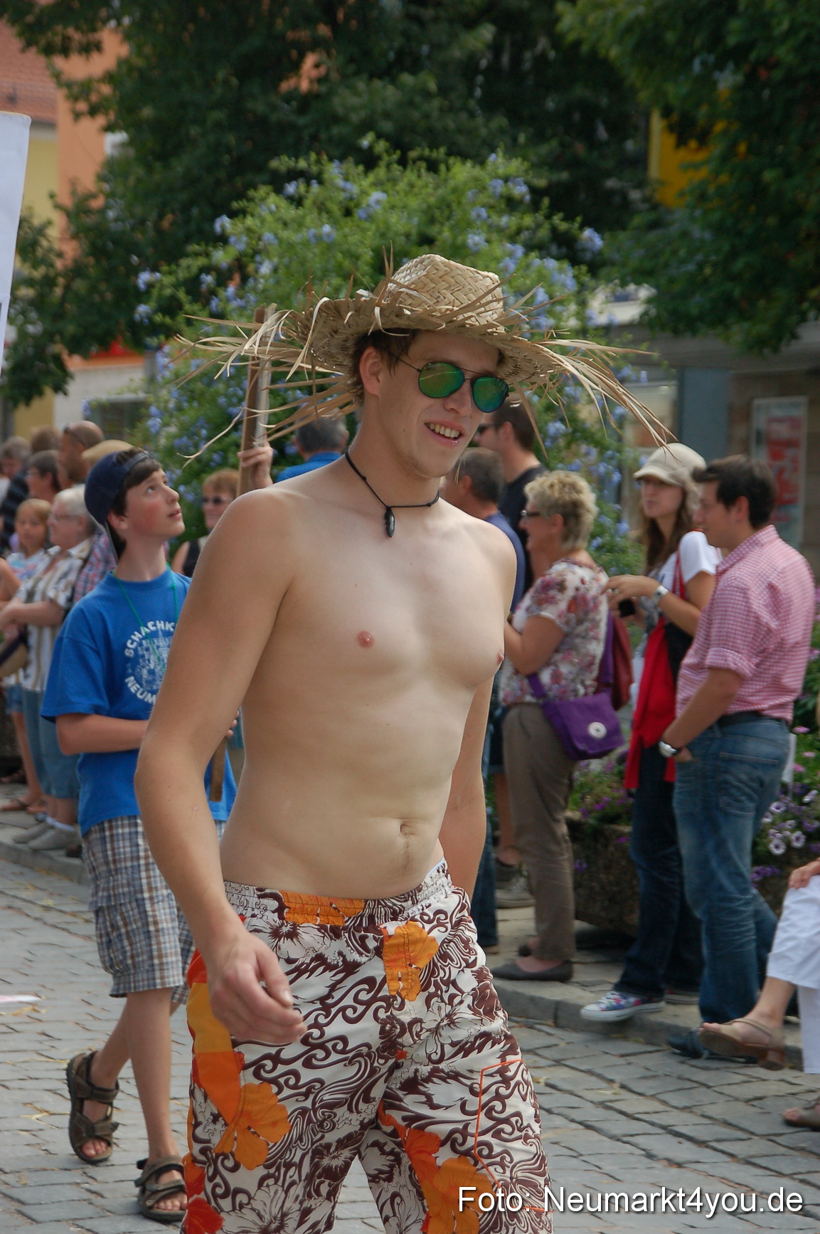 Volksfestzug Neumarkt 110813 0535