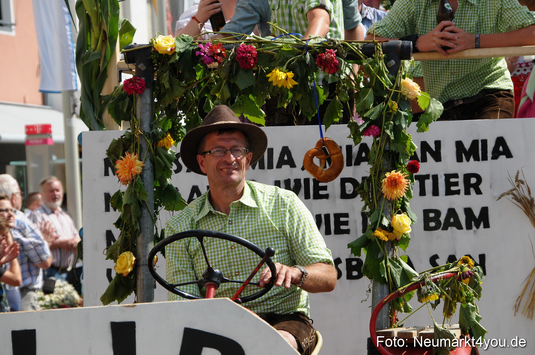 Volksfestzug Neumarkt 110813 0539