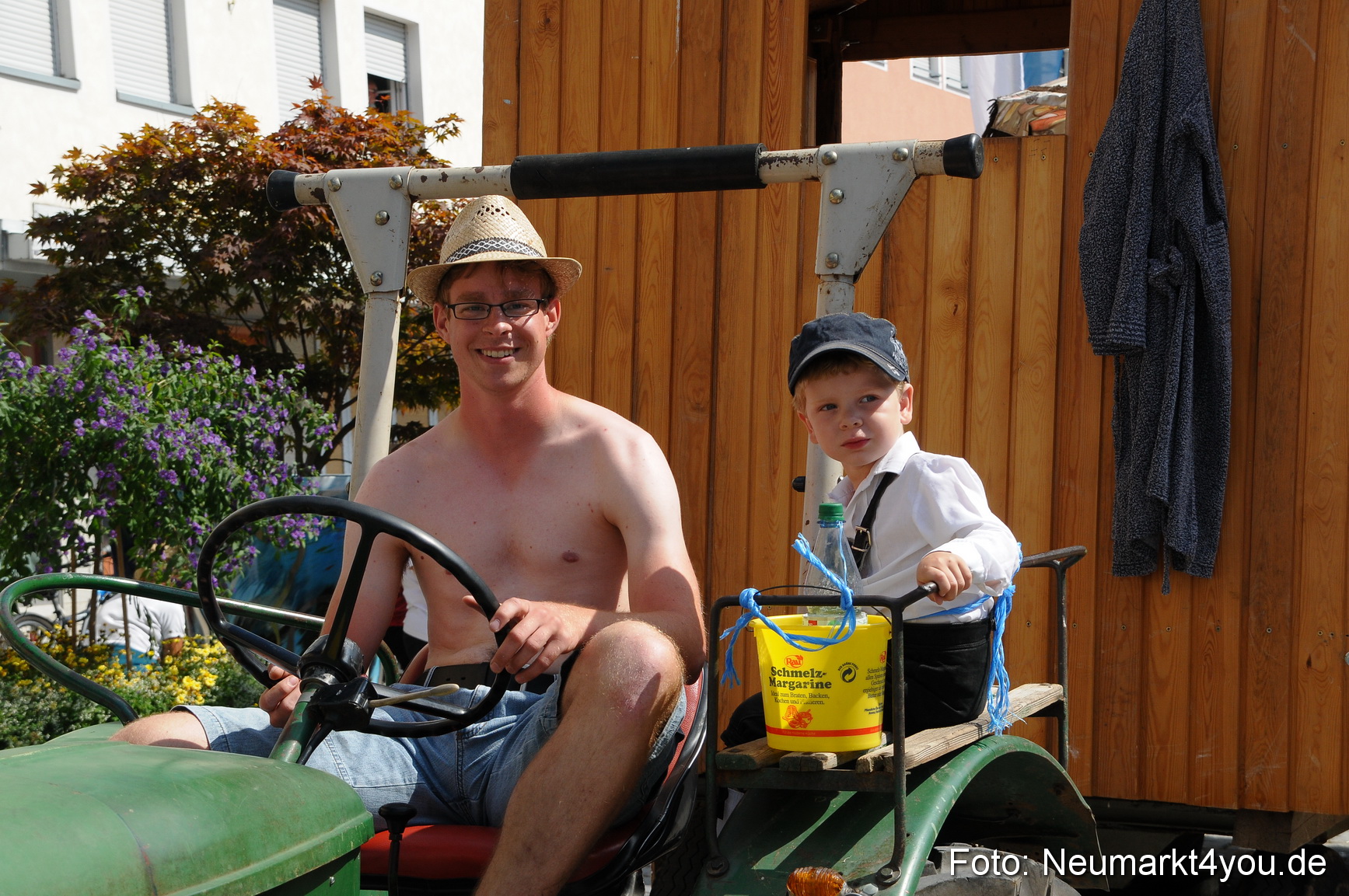 Volksfestzug Neumarkt 110813 0543