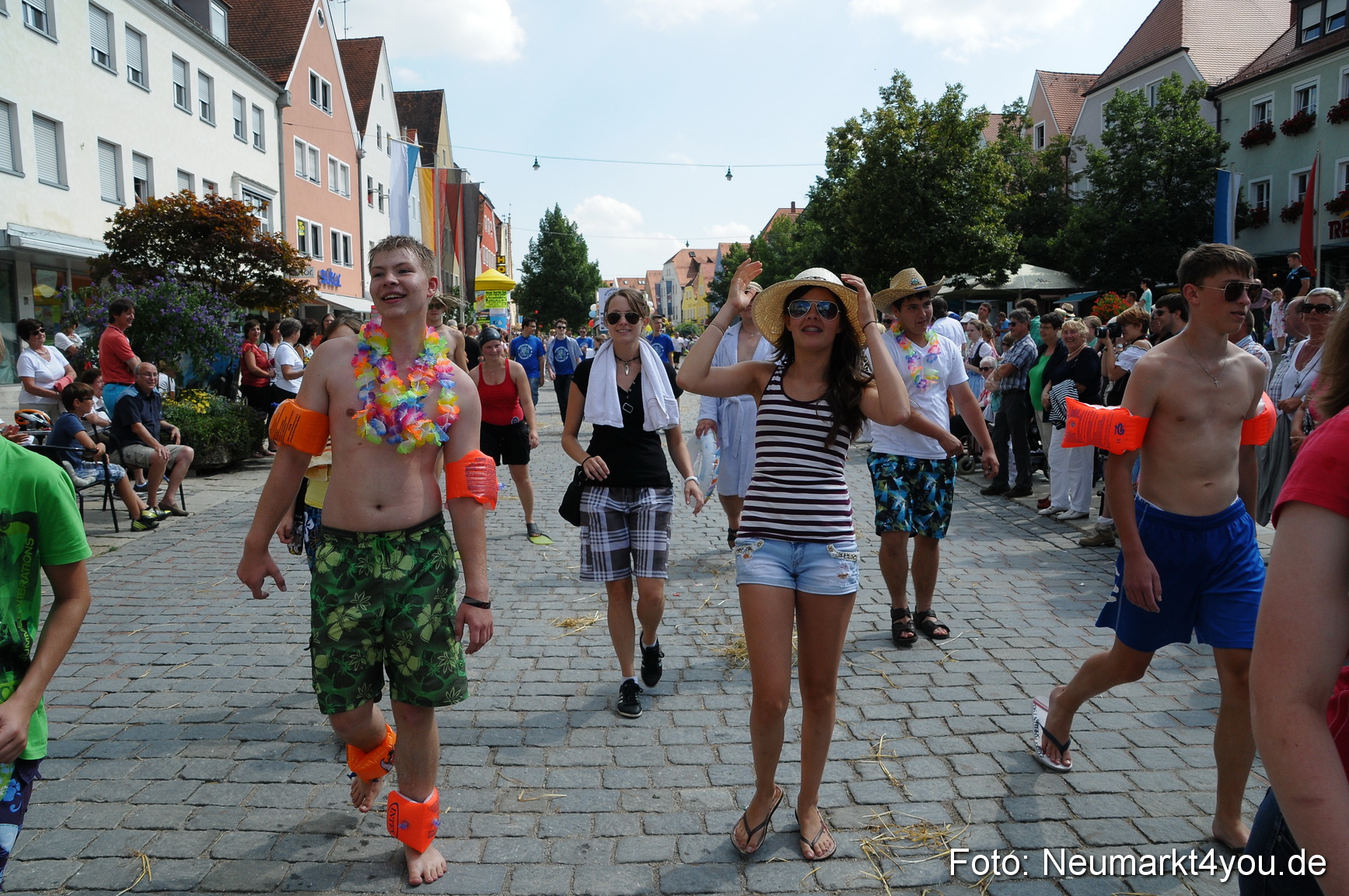 Volksfestzug Neumarkt 110813 0547