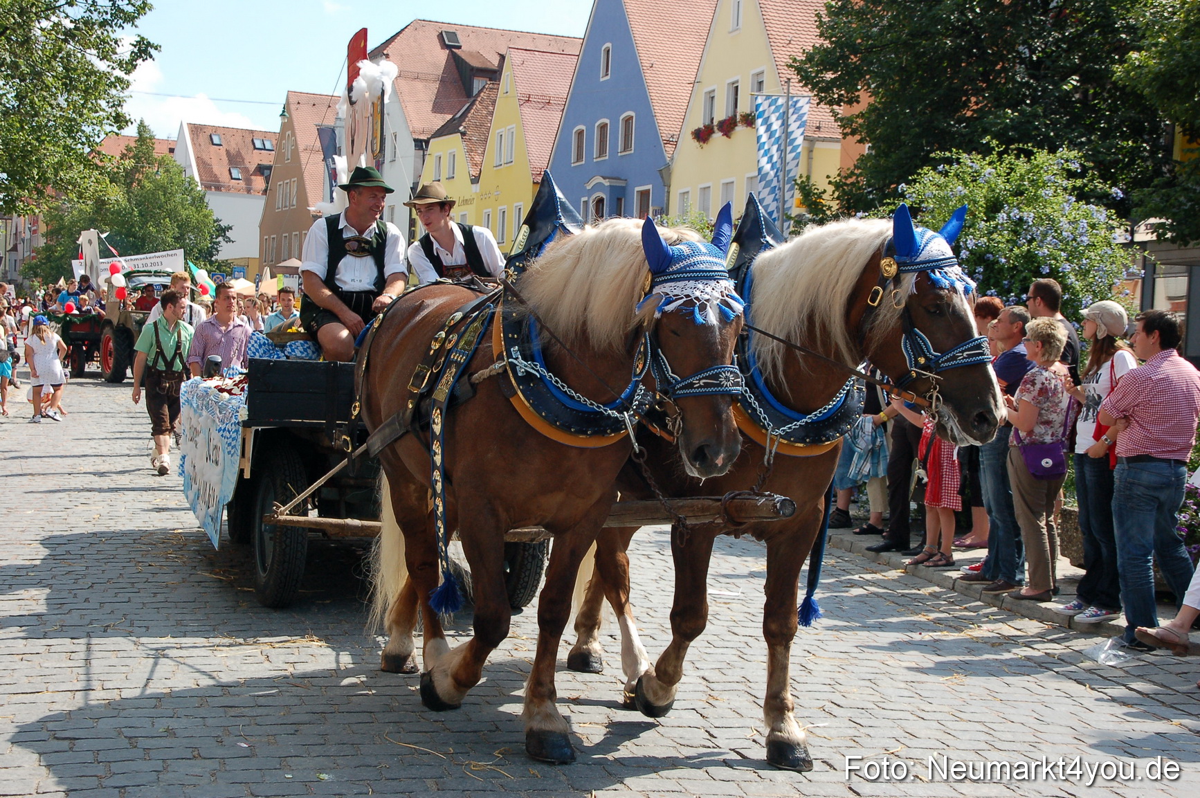 Volksfestzug Neumarkt 110813 0555