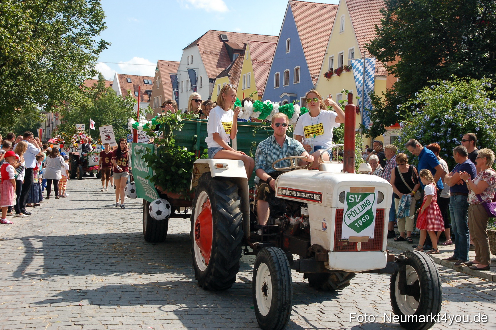 Volksfestzug Neumarkt 110813 0568