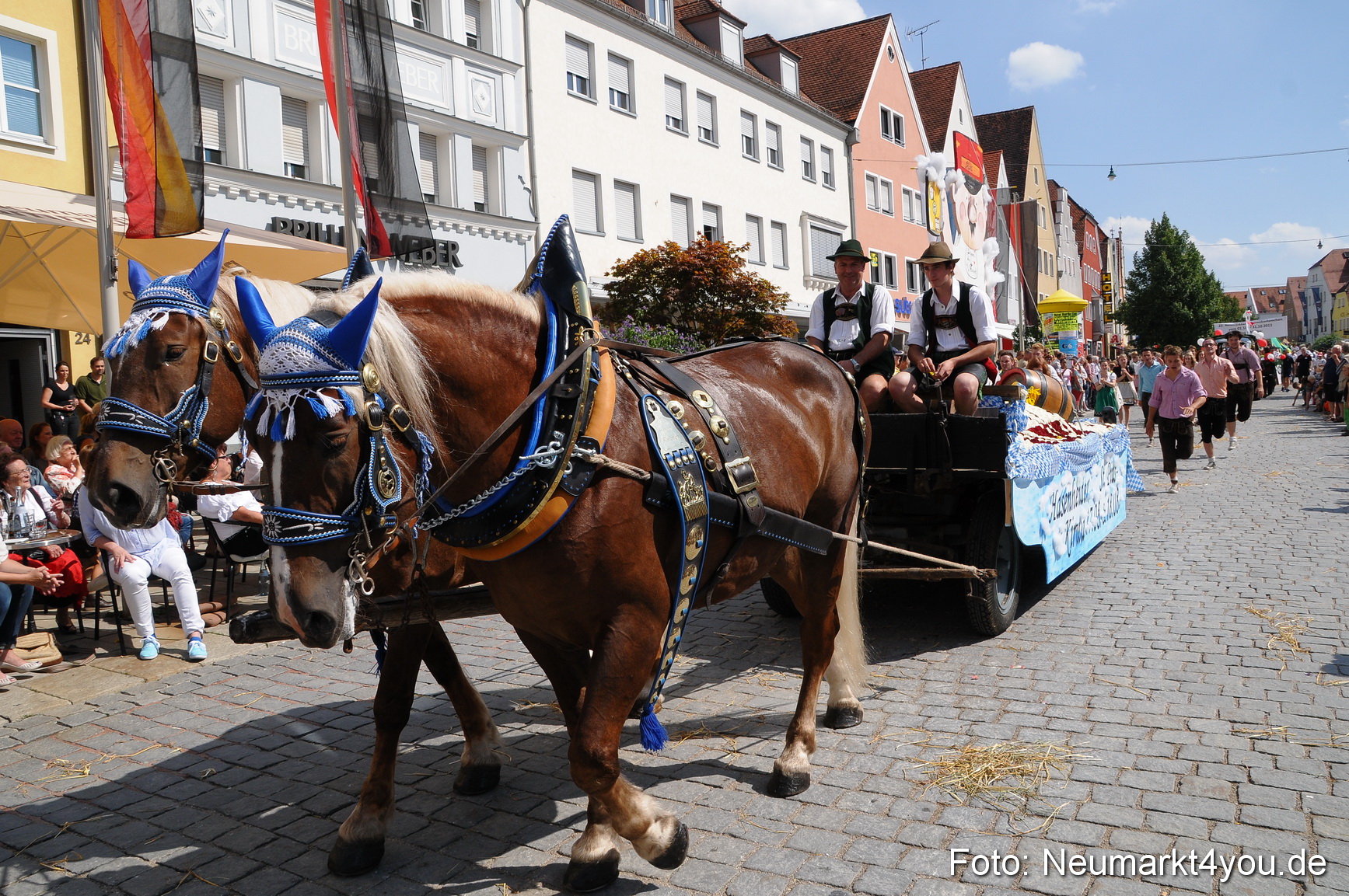 Volksfestzug Neumarkt 110813 0571