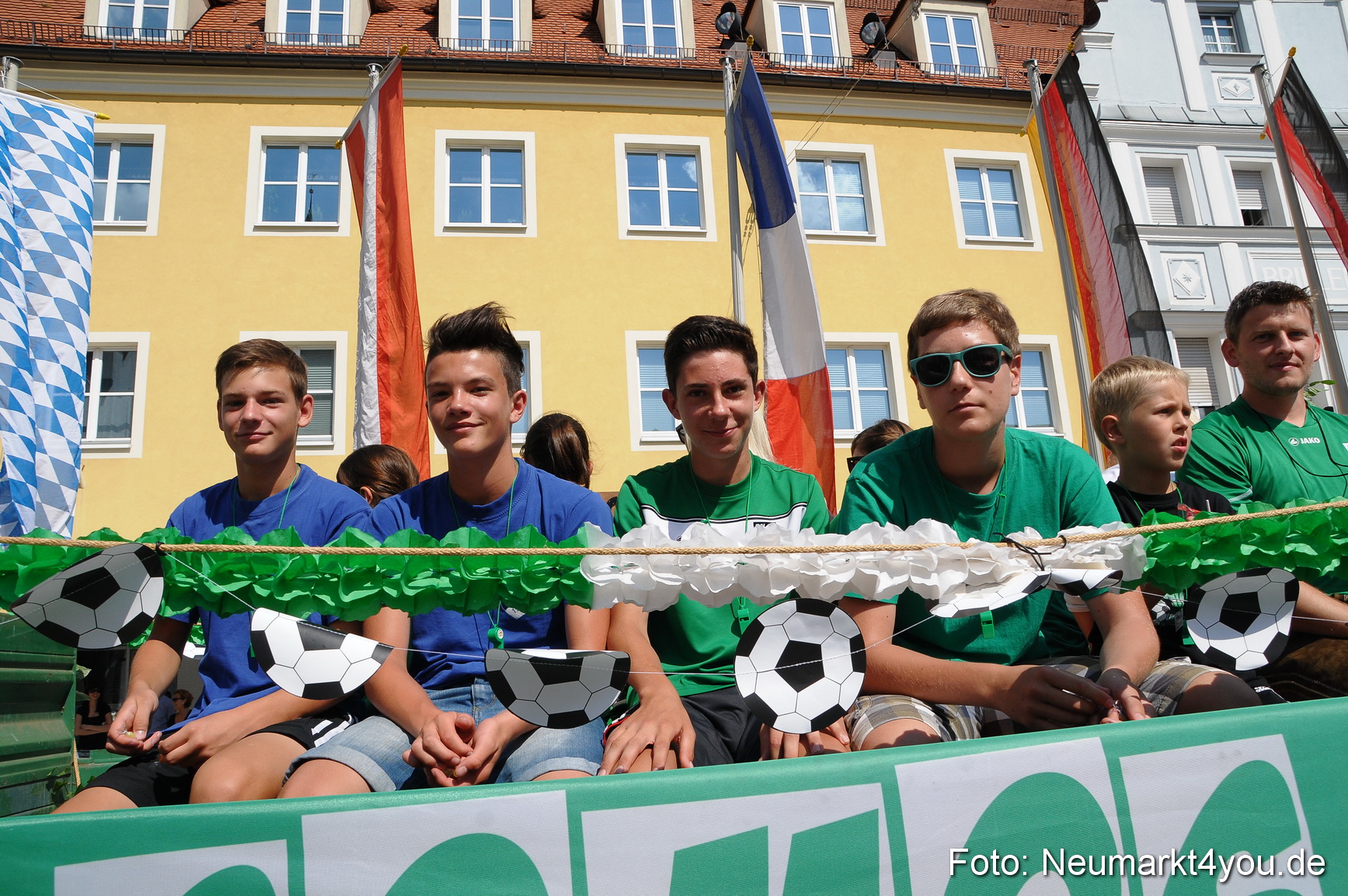 Volksfestzug Neumarkt 110813 0583