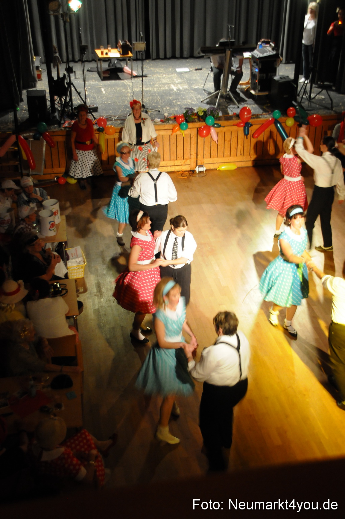 Weiberfasching Neumarkt 070213 0002